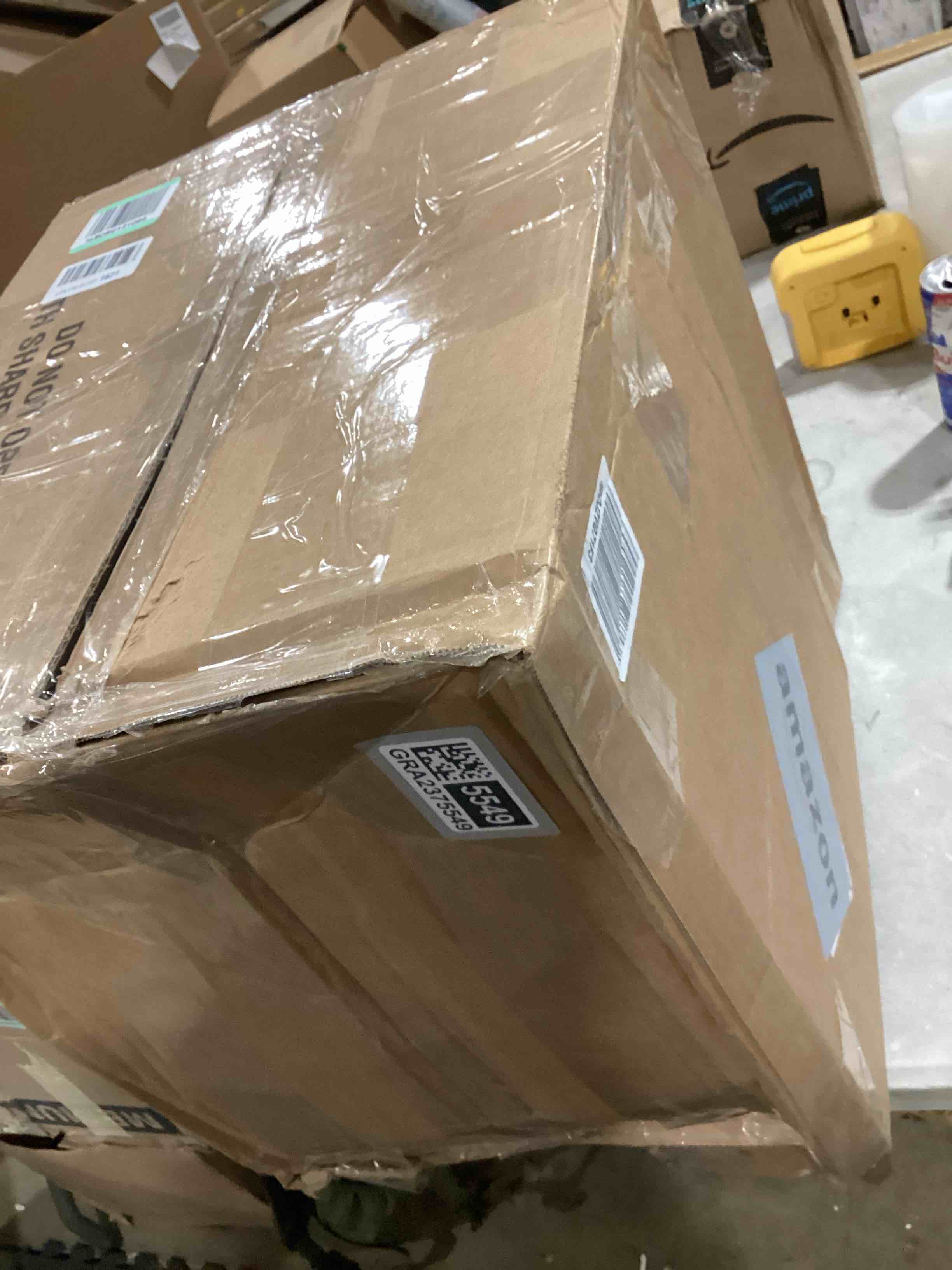 https://s3.amazonaws.com/lotting-images-prod/bidfta/GRA2375549_1757071211242.jpeg