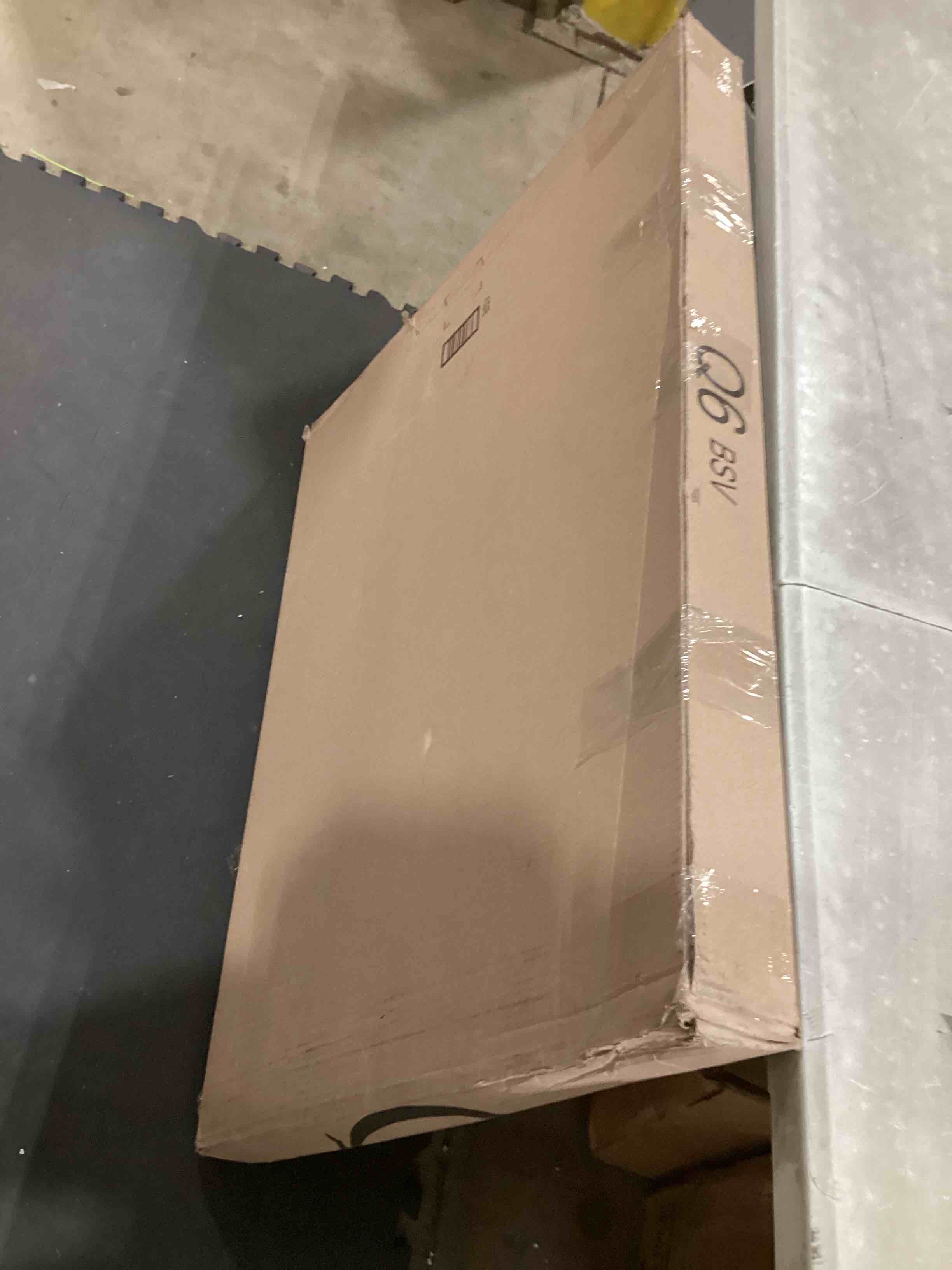 https://s3.amazonaws.com/lotting-images-prod/bidfta/GRA2375563_1757073400292.jpeg
