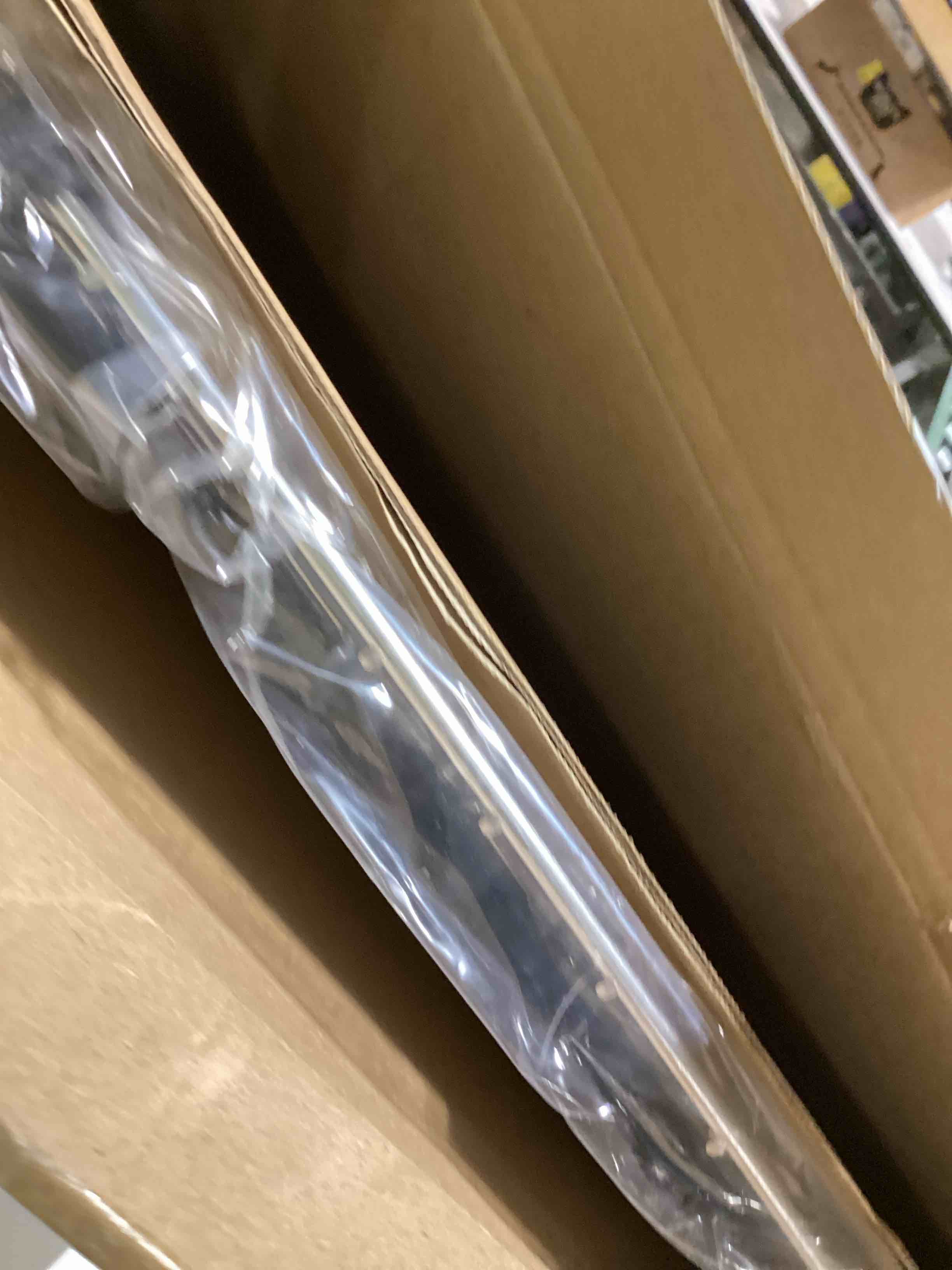 https://s3.amazonaws.com/lotting-images-prod/bidfta/GRA2375702_1757331594127.jpeg