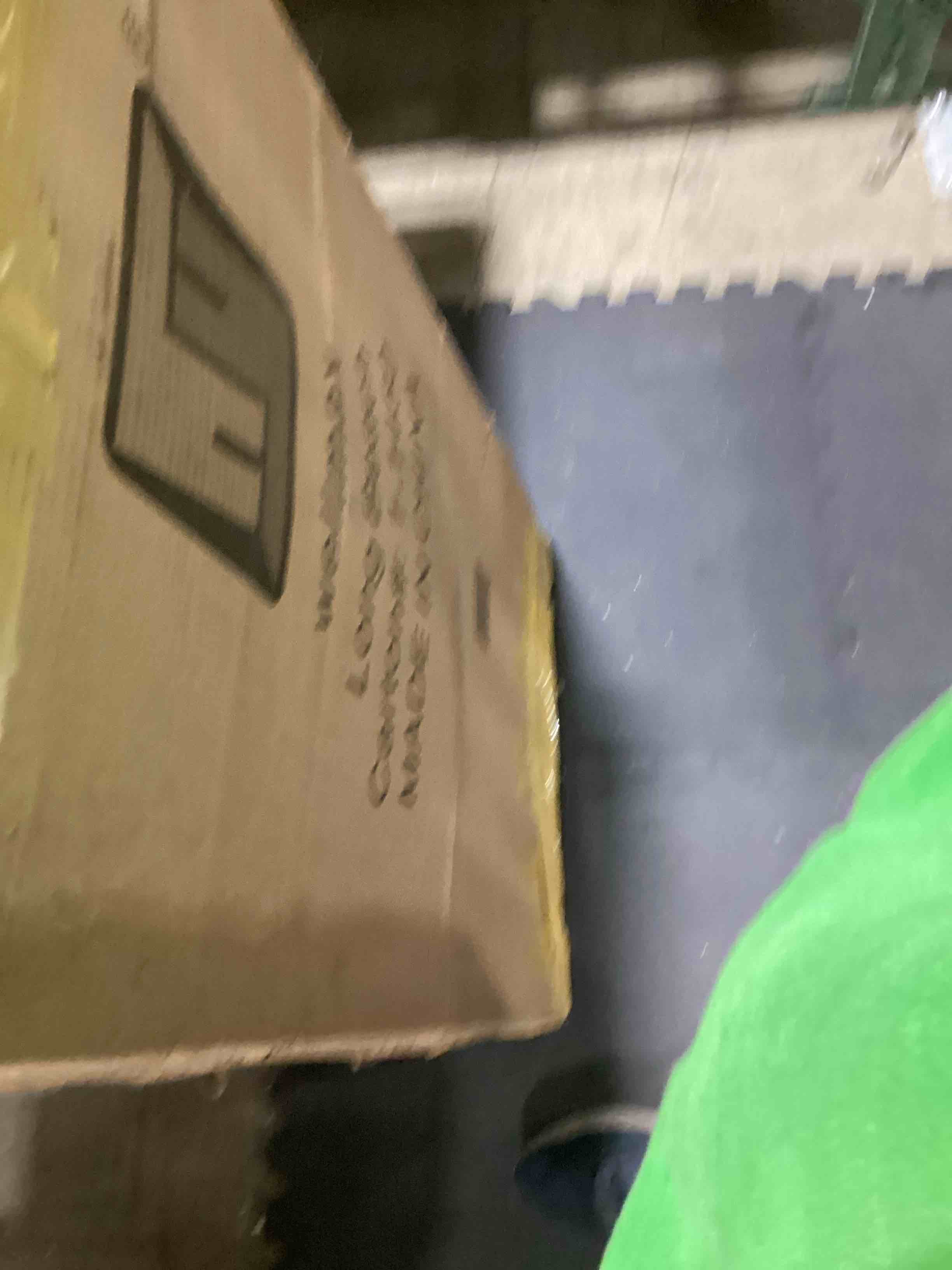 https://s3.amazonaws.com/lotting-images-prod/bidfta/GRA2375720_1757333964436.jpeg