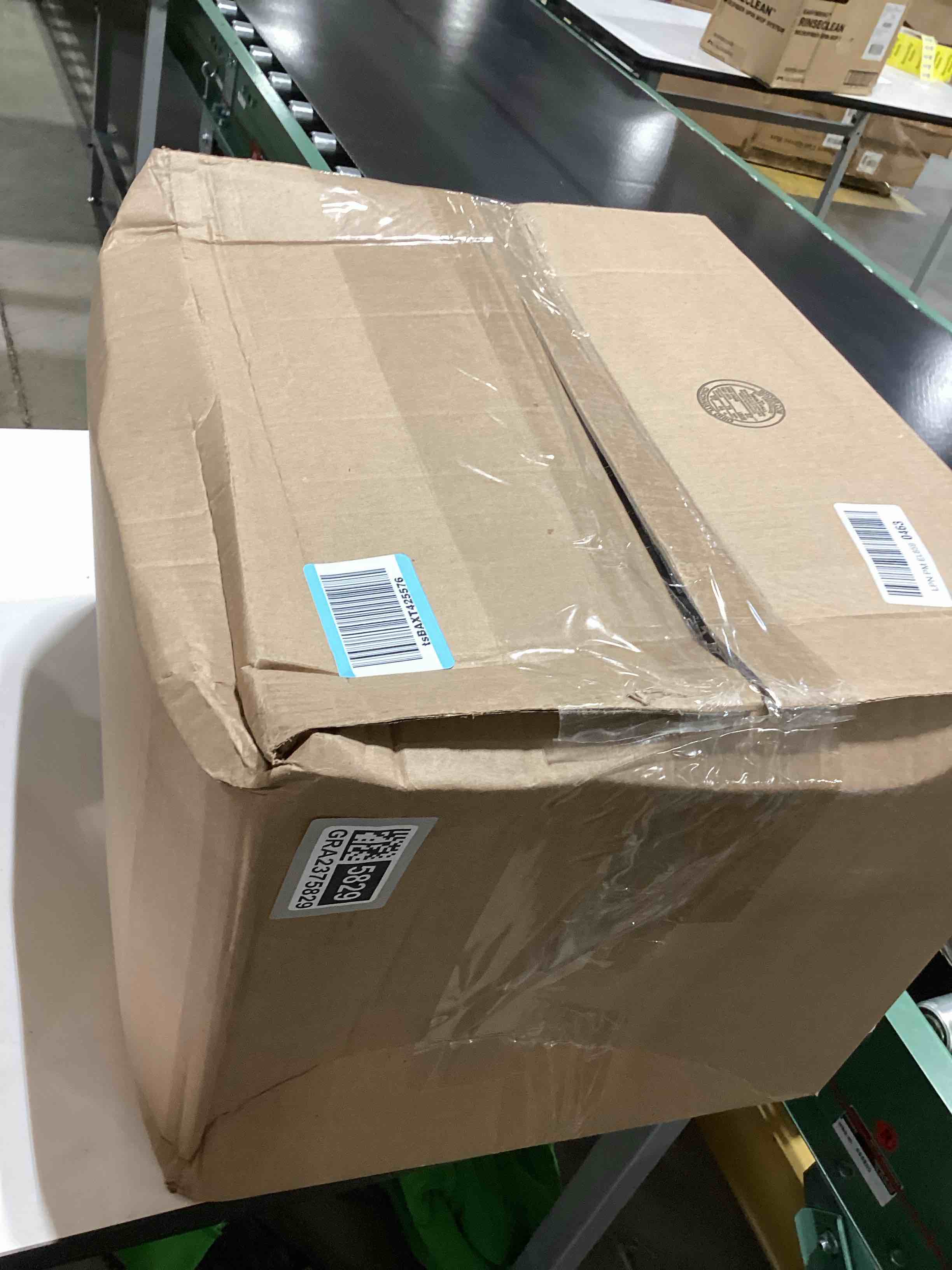 https://s3.amazonaws.com/lotting-images-prod/bidfta/GRA2375829_1757345127368.jpeg