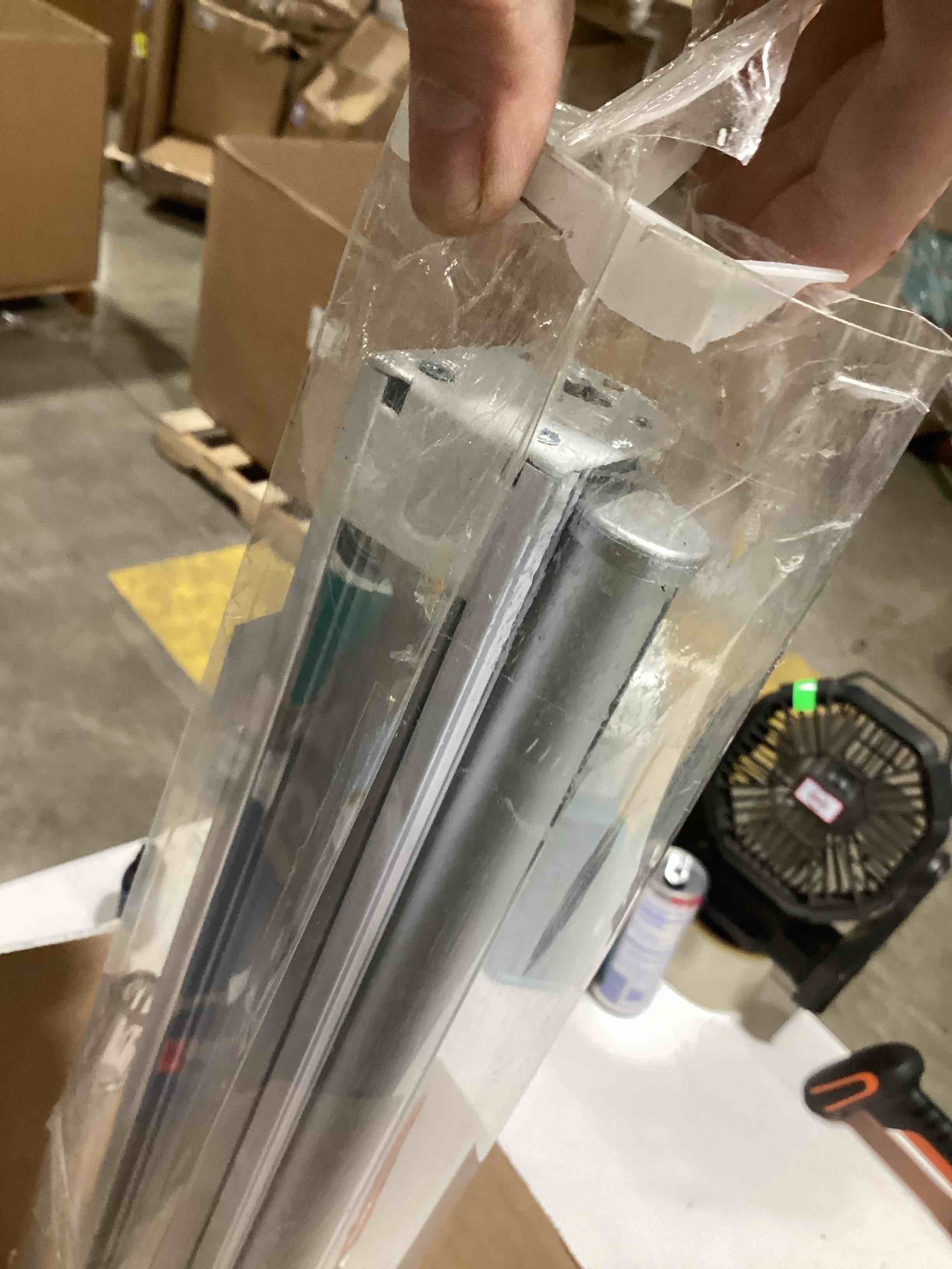 https://s3.amazonaws.com/lotting-images-prod/bidfta/GRA2375850_1757416491267.jpeg
