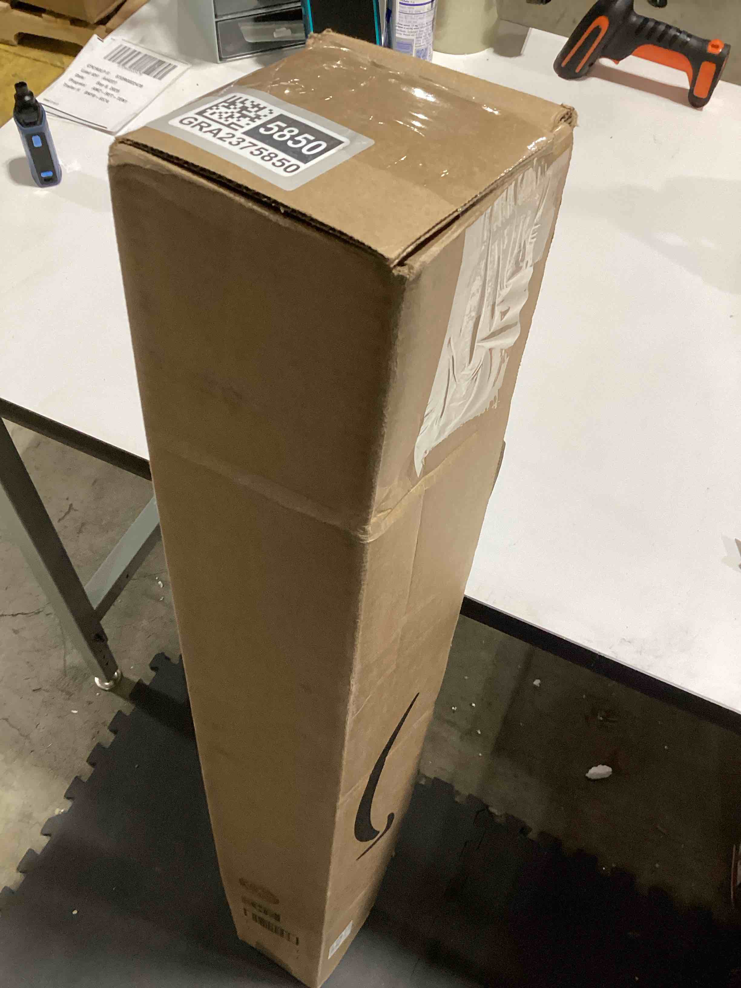 https://s3.amazonaws.com/lotting-images-prod/bidfta/GRA2375850_1757416500275.jpeg