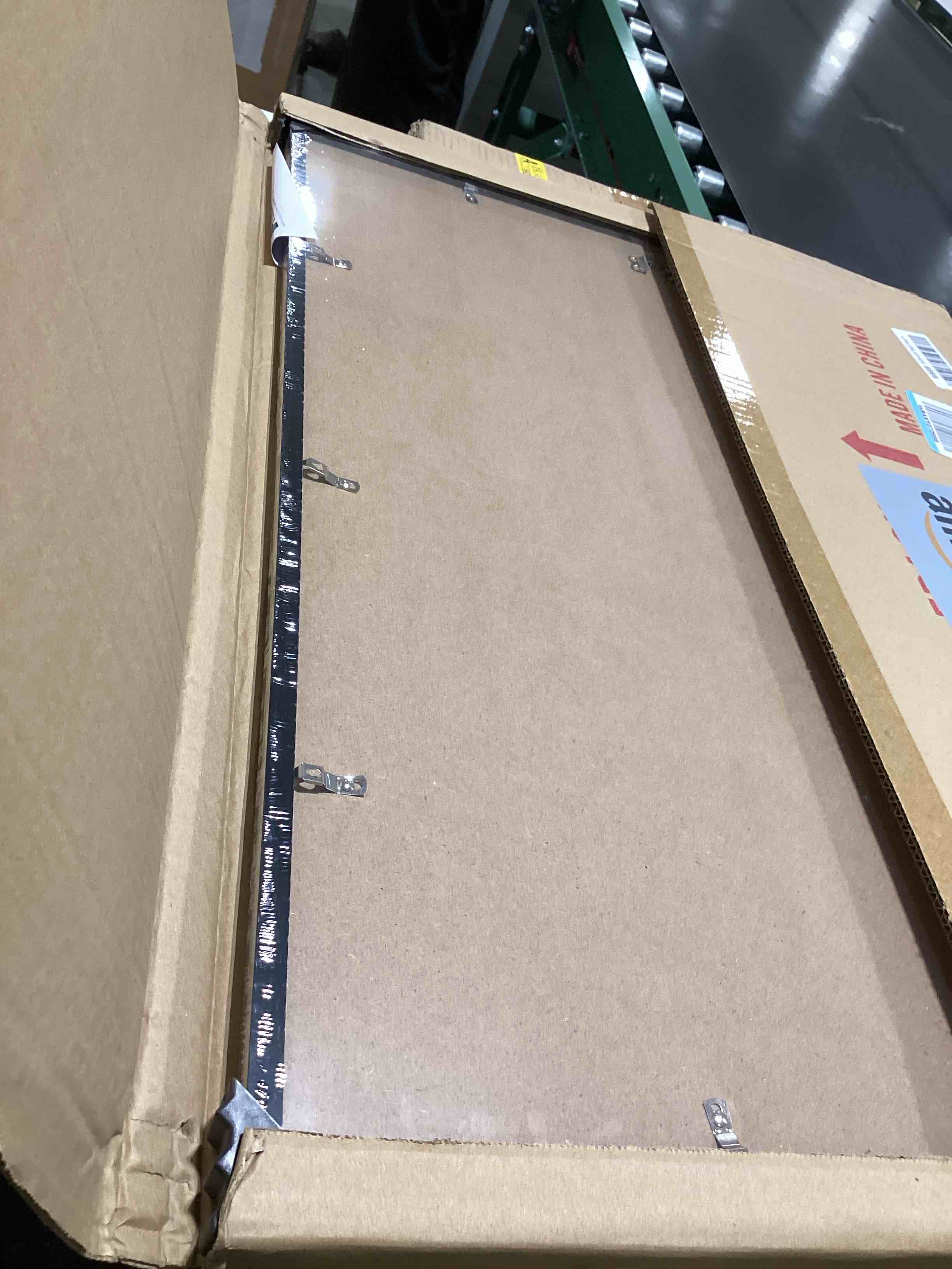 https://s3.amazonaws.com/lotting-images-prod/bidfta/GRA2375899_1757421964660.jpeg