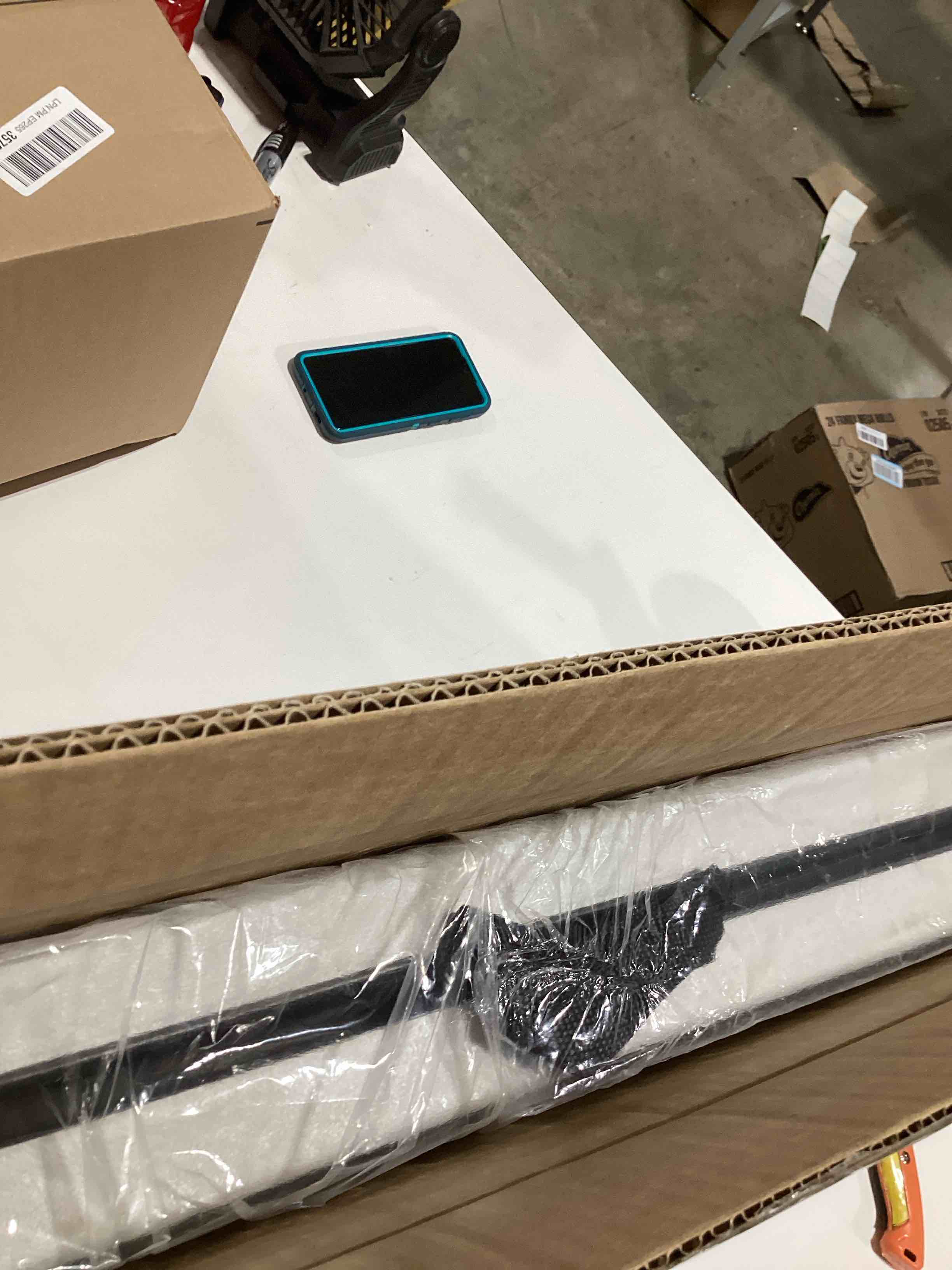 https://s3.amazonaws.com/lotting-images-prod/bidfta/GRA2375910_1757424495008.jpeg