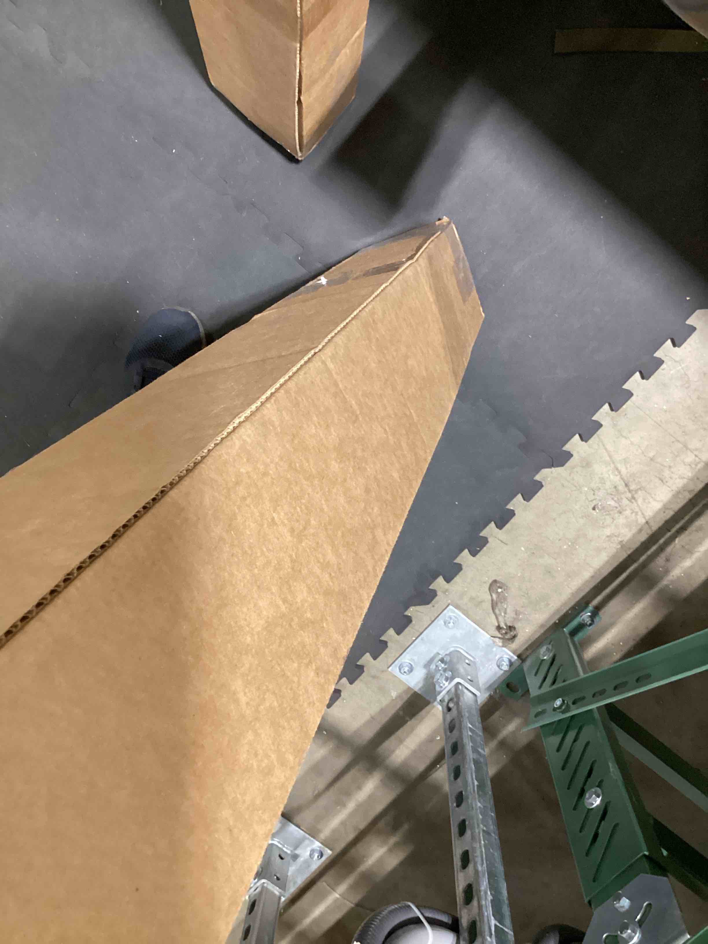 https://s3.amazonaws.com/lotting-images-prod/bidfta/GRA2375942_1757427720642.jpeg