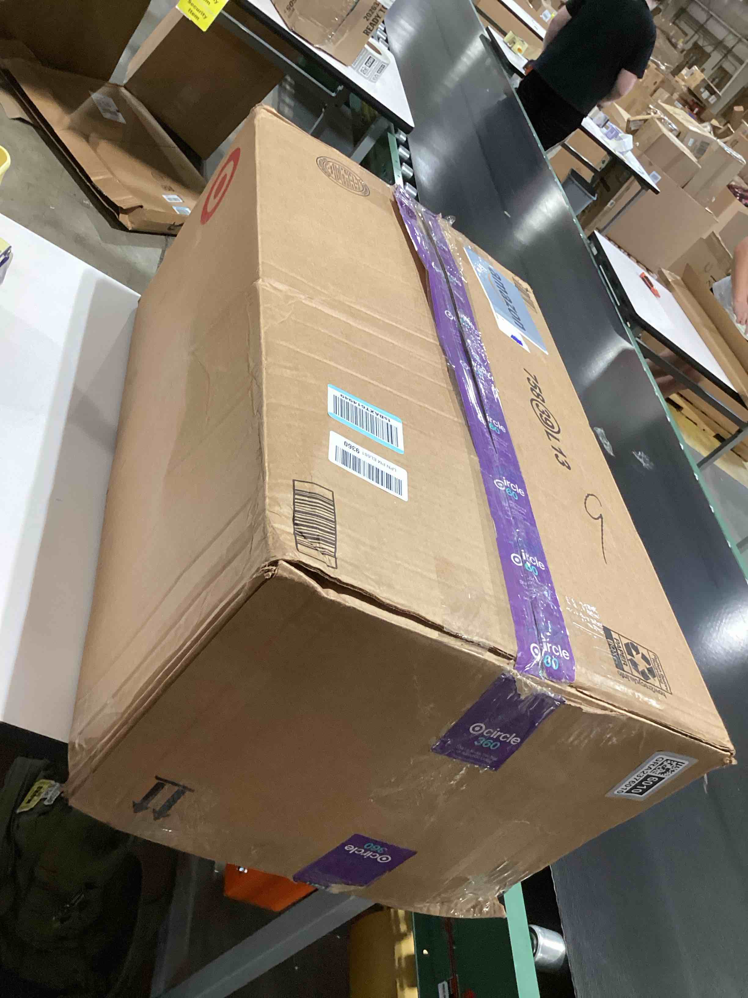 https://s3.amazonaws.com/lotting-images-prod/bidfta/GRA2376010_1757439840882.jpeg