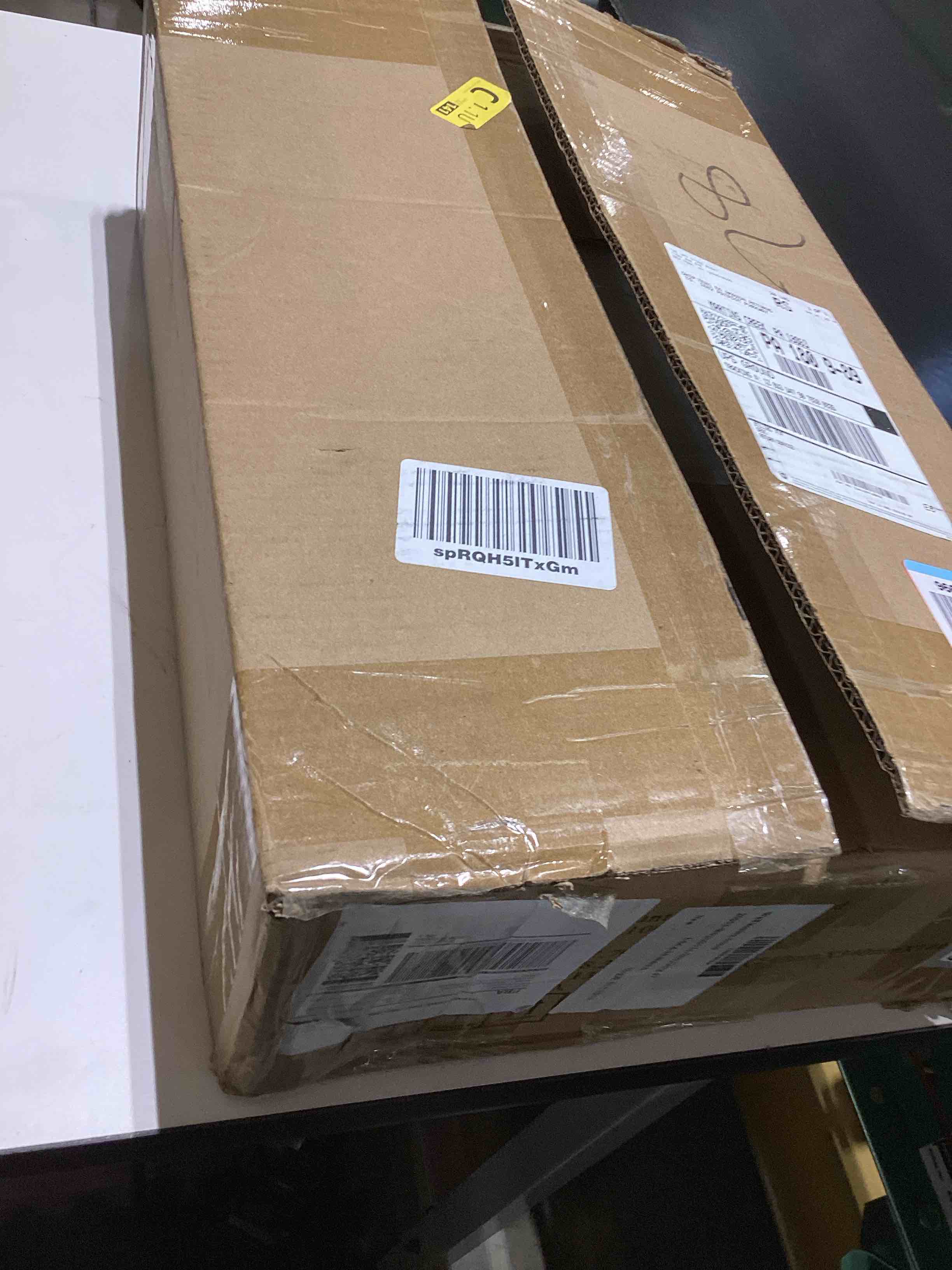 https://s3.amazonaws.com/lotting-images-prod/bidfta/GRA2376109_1757508692567.jpeg