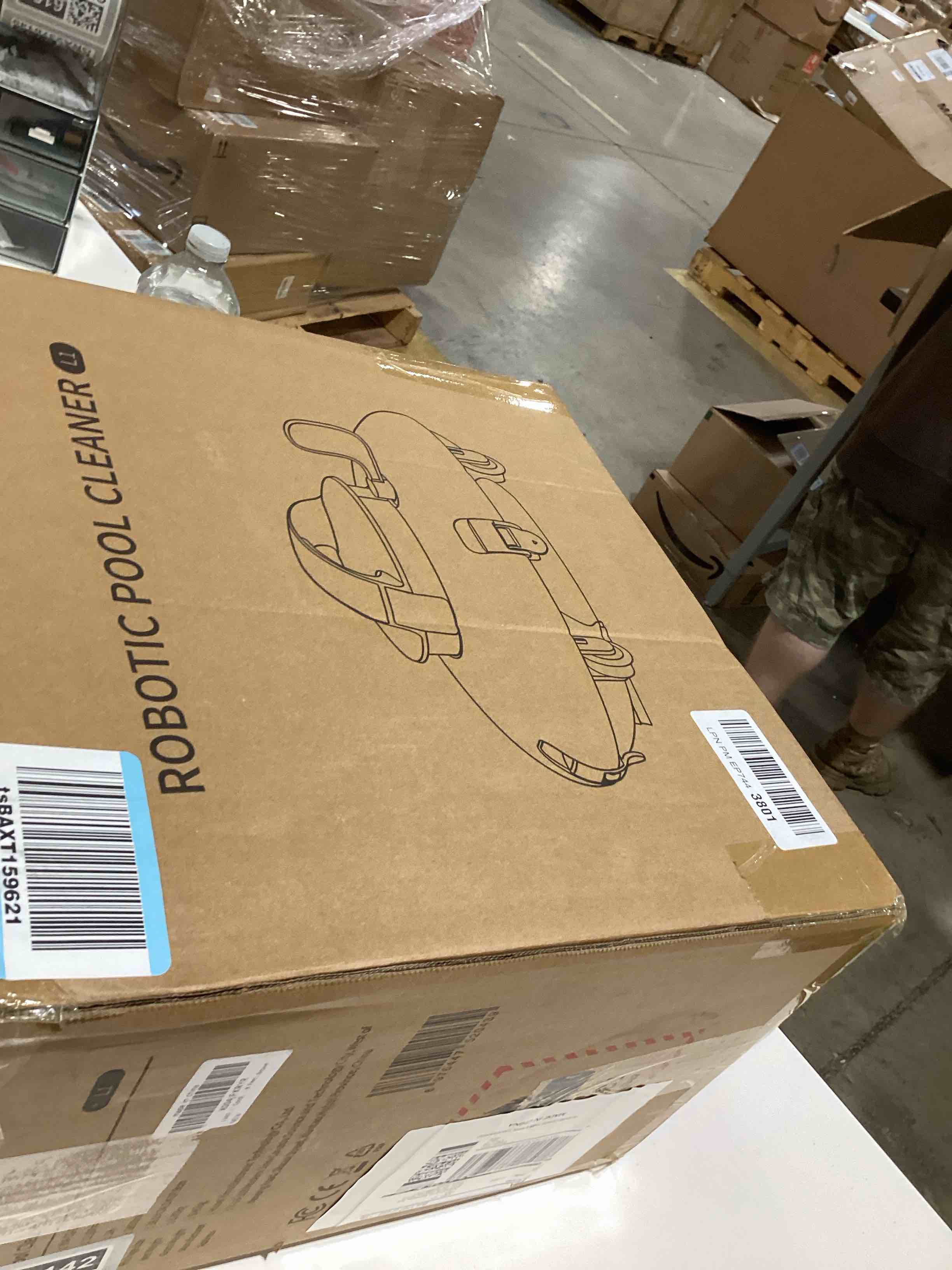 https://s3.amazonaws.com/lotting-images-prod/bidfta/GRA2376142_1757512780725.jpeg