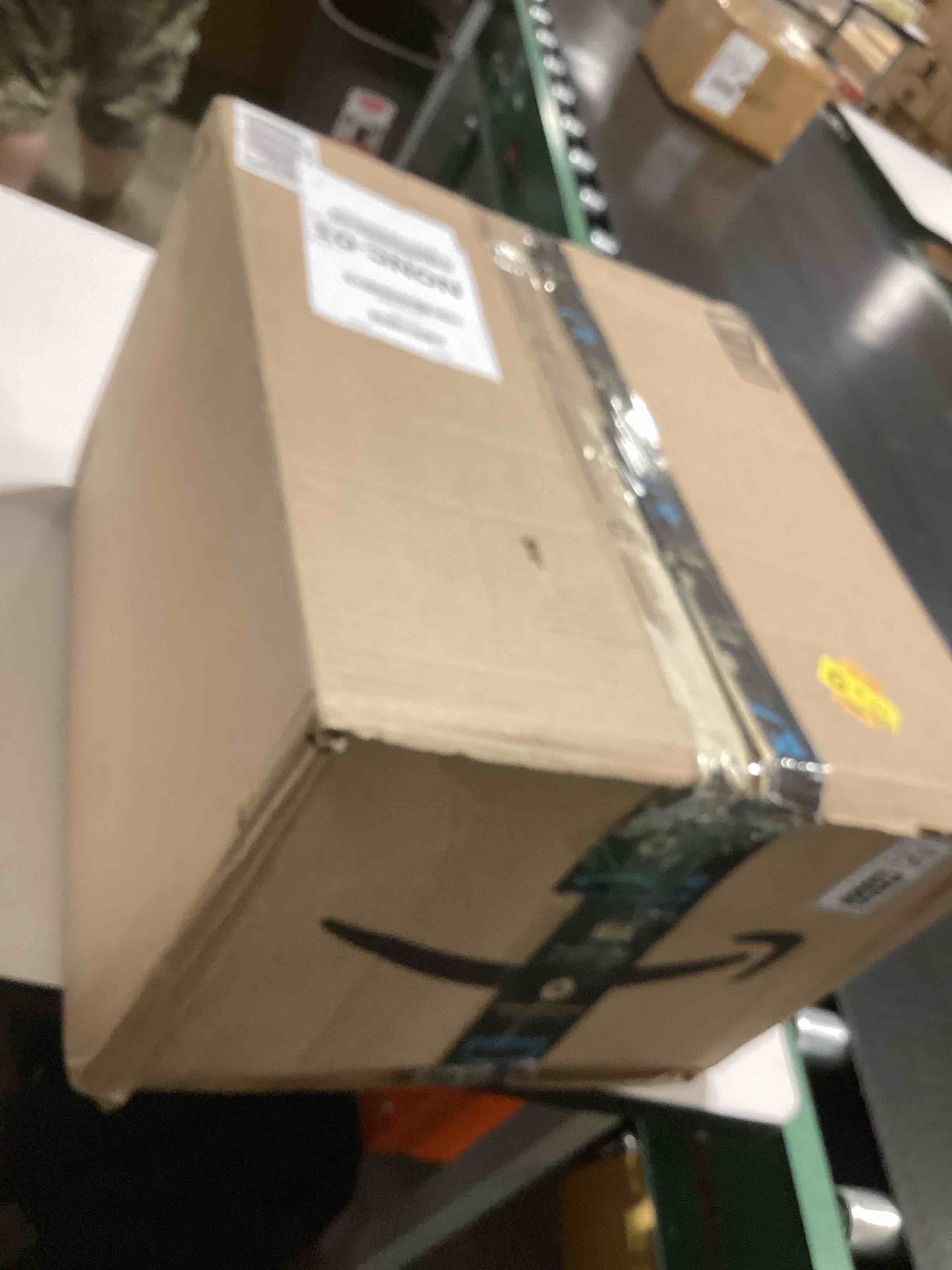 https://s3.amazonaws.com/lotting-images-prod/bidfta/GRA2376177_1757516408289.jpeg