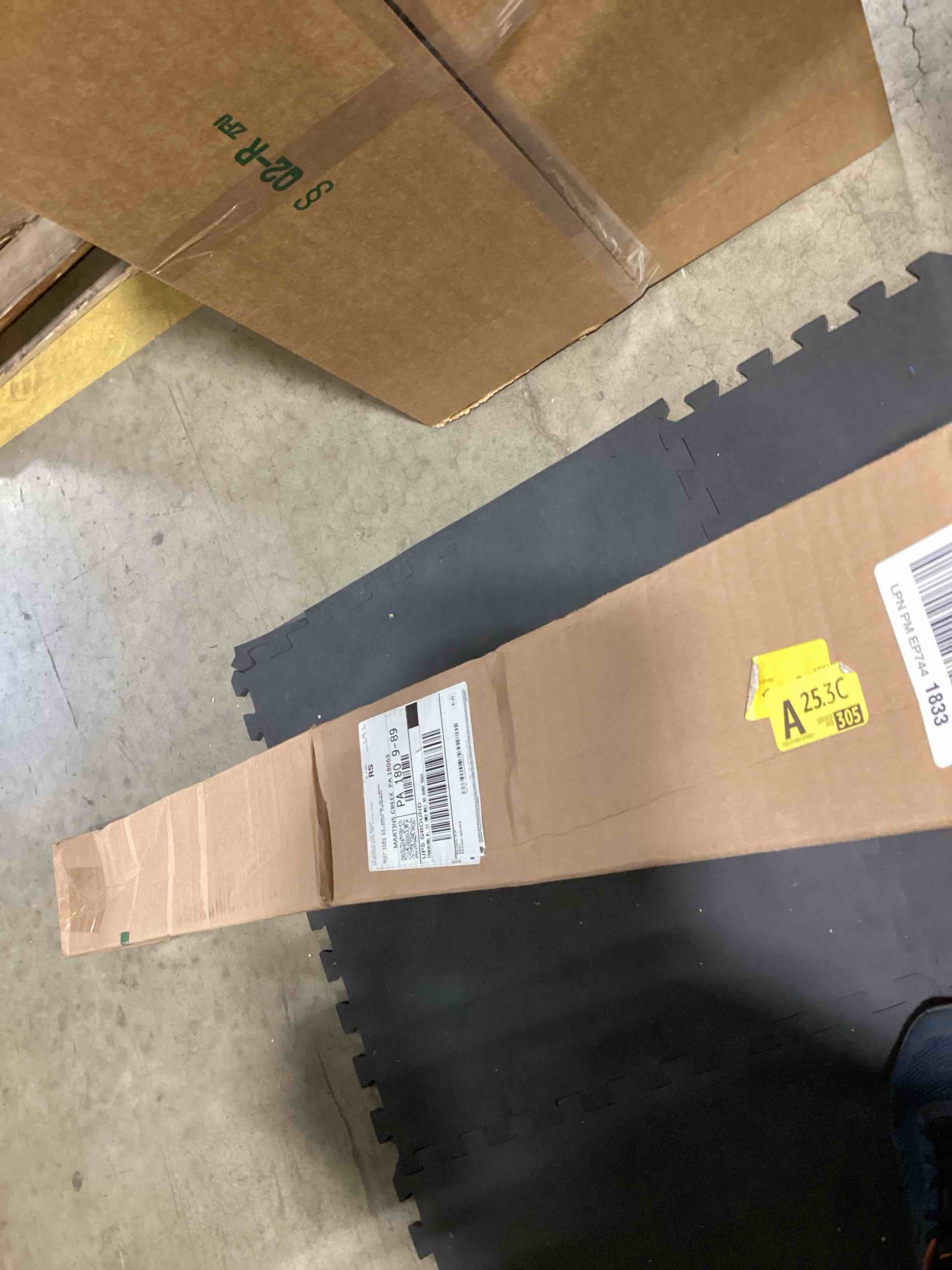 https://s3.amazonaws.com/lotting-images-prod/bidfta/GRA2376191_1757517482108.jpeg
