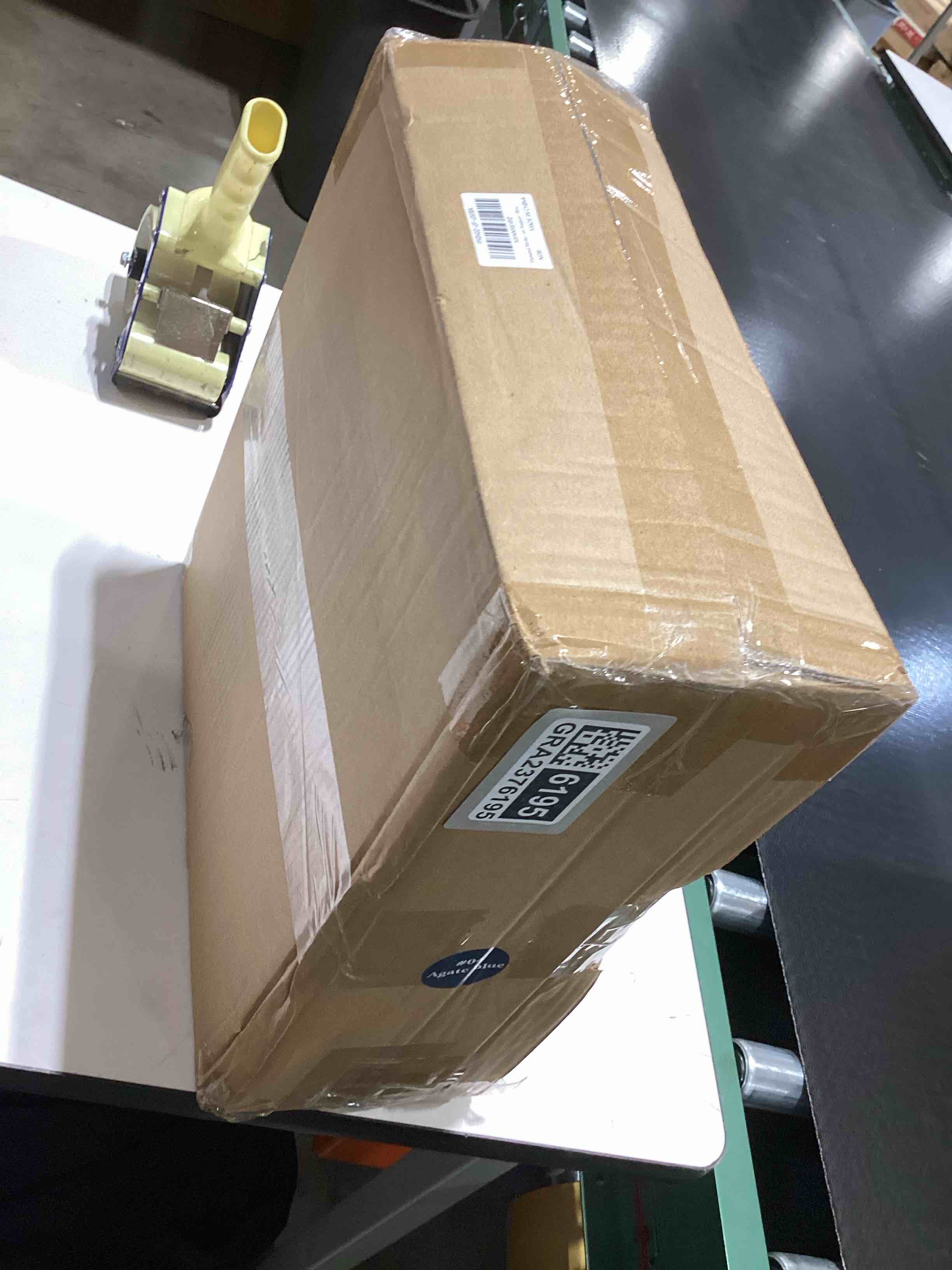 https://s3.amazonaws.com/lotting-images-prod/bidfta/GRA2376195_1757517749693.jpeg
