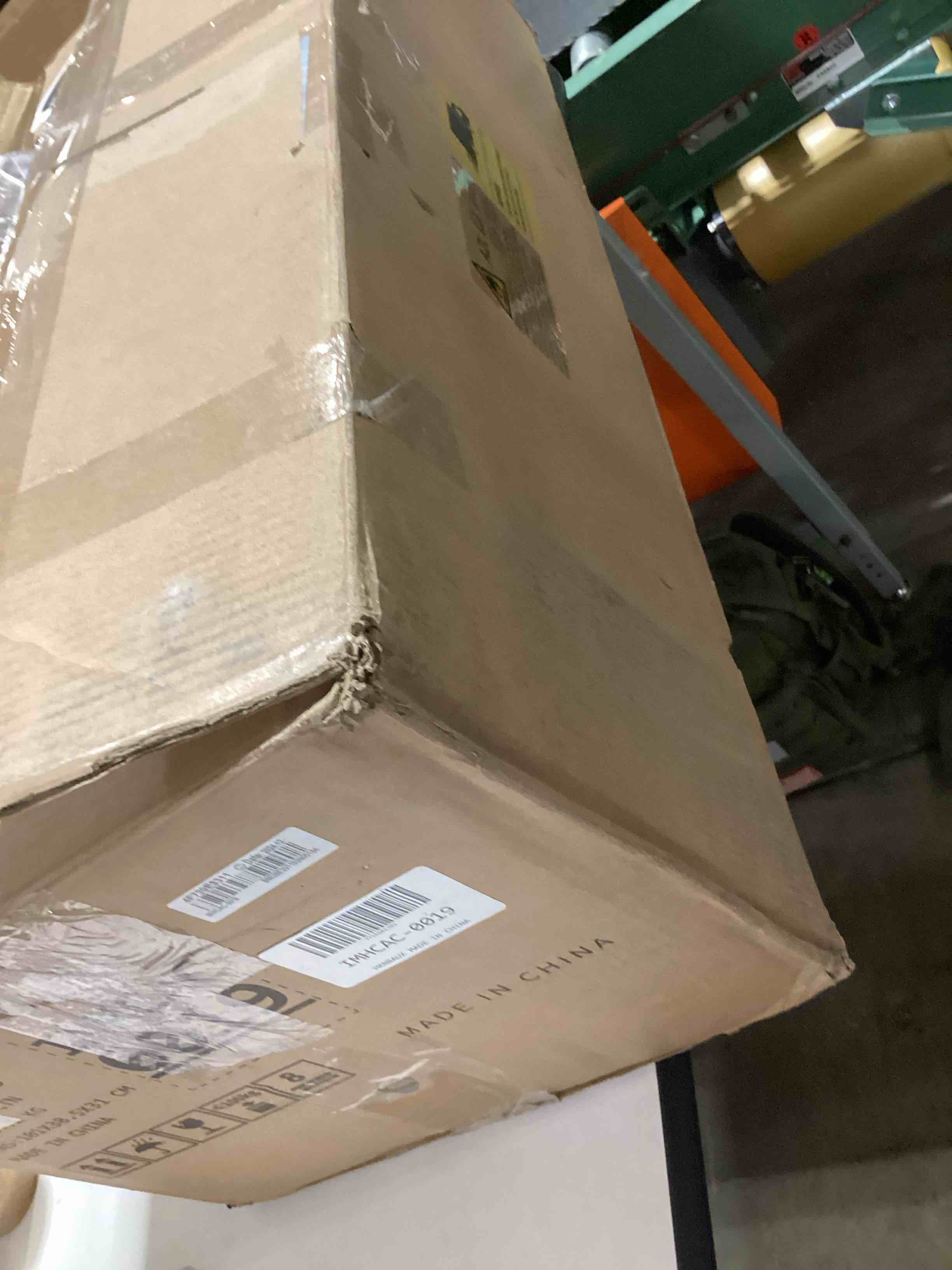 https://s3.amazonaws.com/lotting-images-prod/bidfta/GRA2376267_1757589192930.jpeg