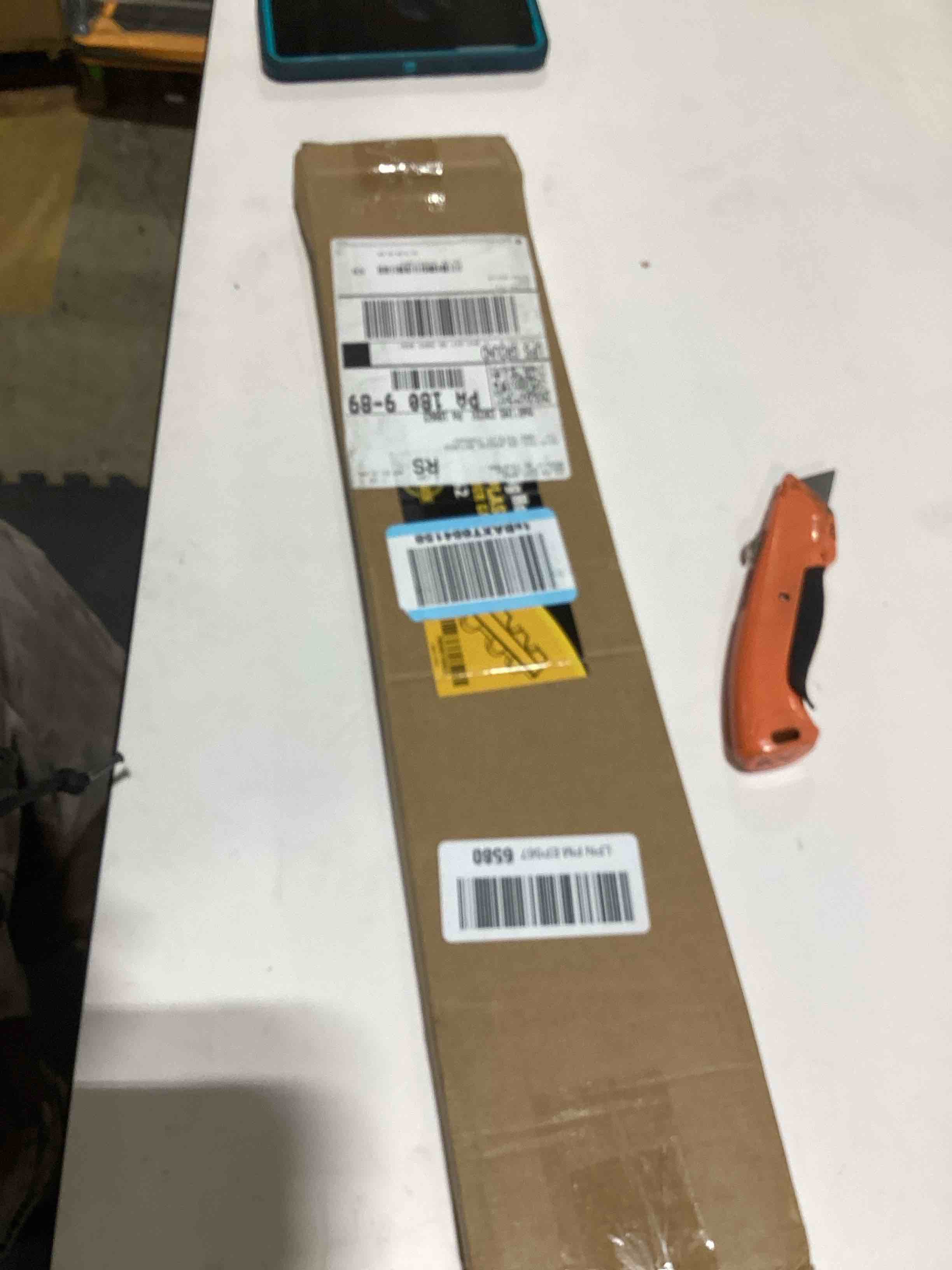 https://s3.amazonaws.com/lotting-images-prod/bidfta/GRA2376388_1757608547050.jpeg