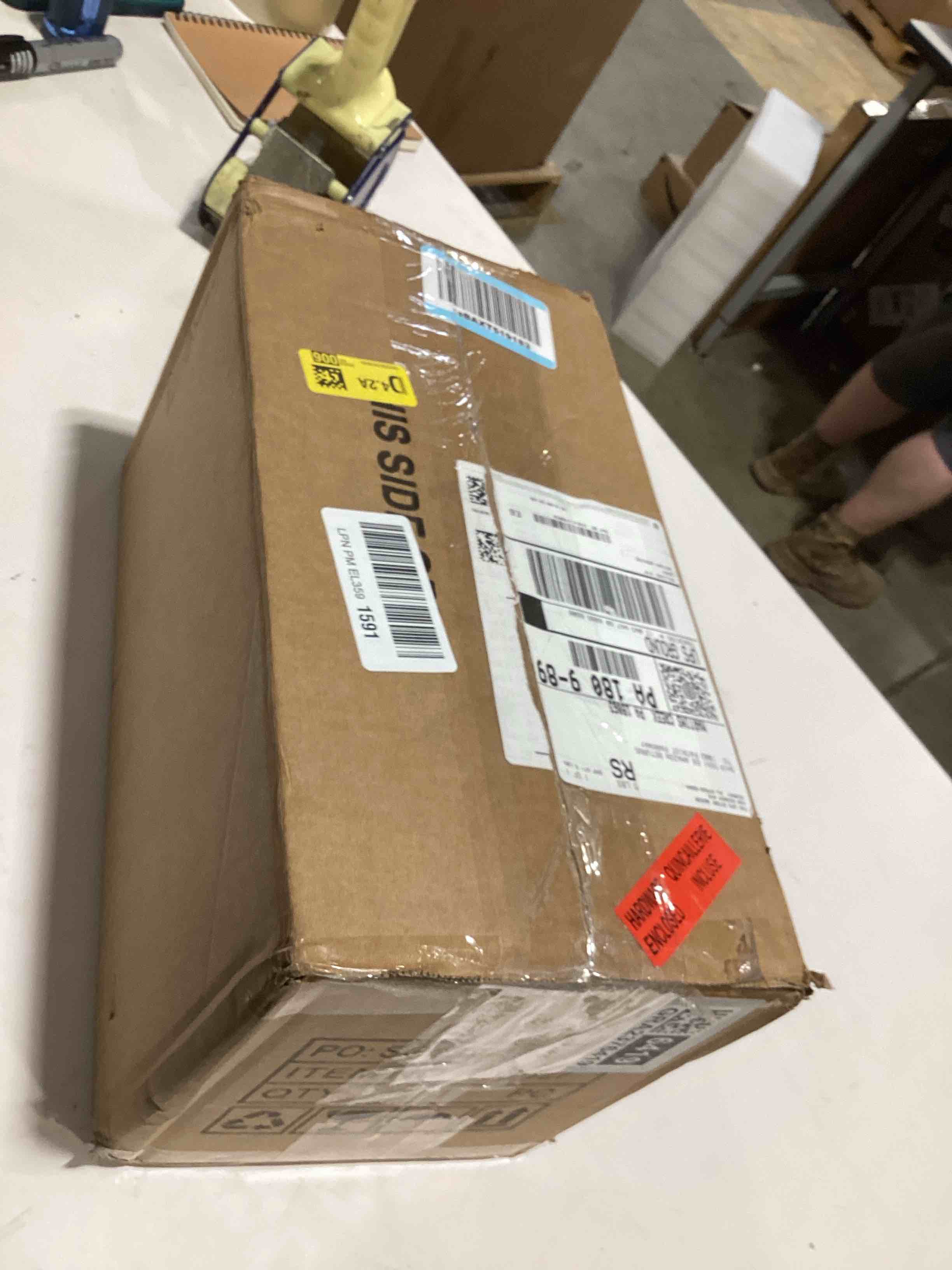 https://s3.amazonaws.com/lotting-images-prod/bidfta/GRA2376419_1757611961519.jpeg