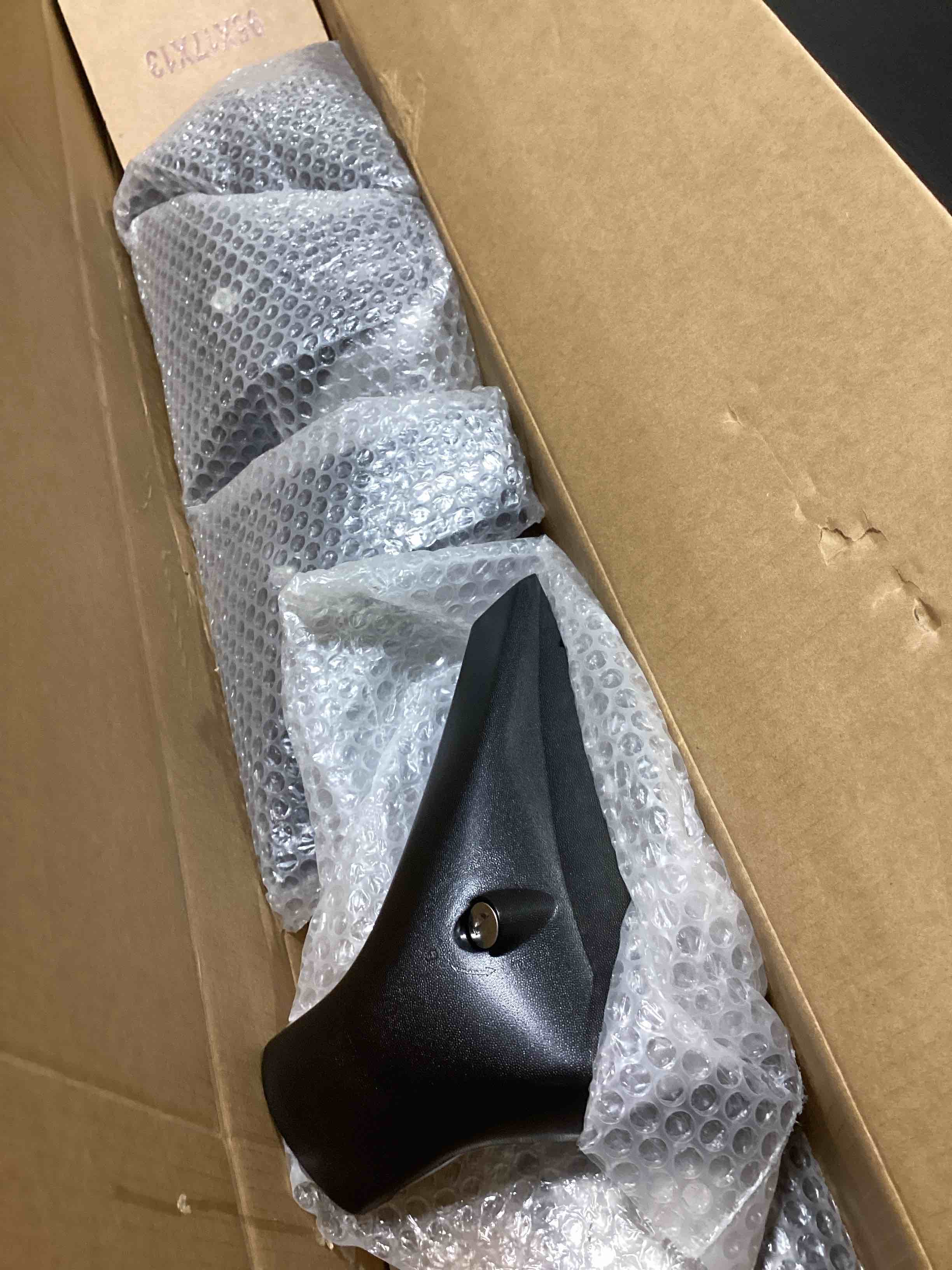 https://s3.amazonaws.com/lotting-images-prod/bidfta/GRA2376450_1757617986759.jpeg
