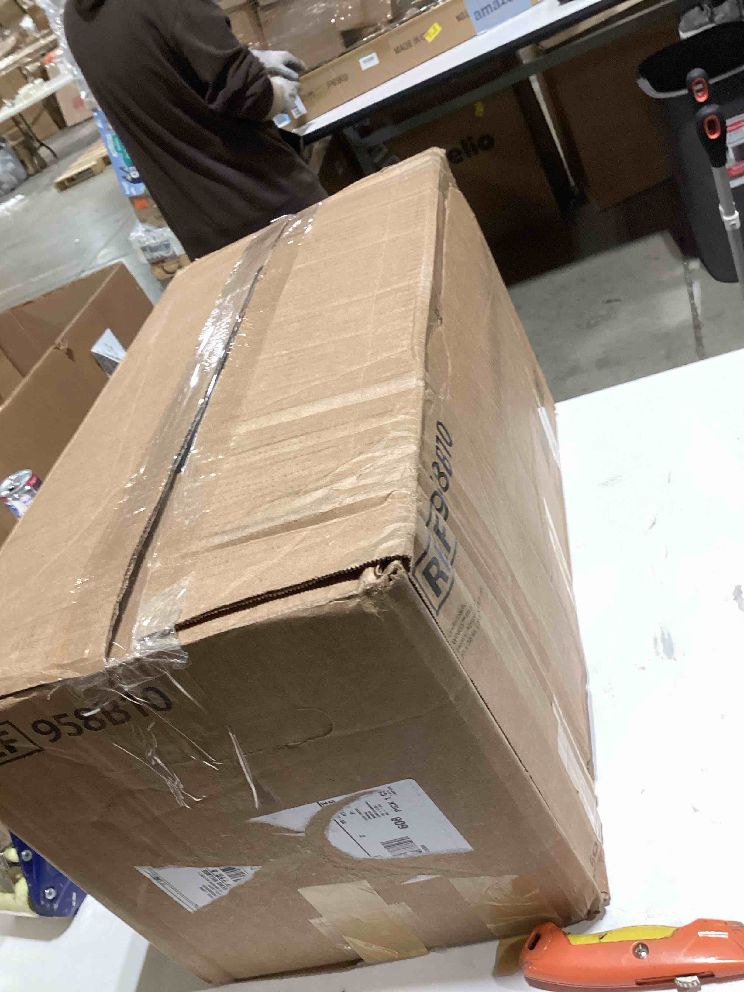 https://s3.amazonaws.com/lotting-images-prod/bidfta/GRA2376481_1757676509424.jpeg