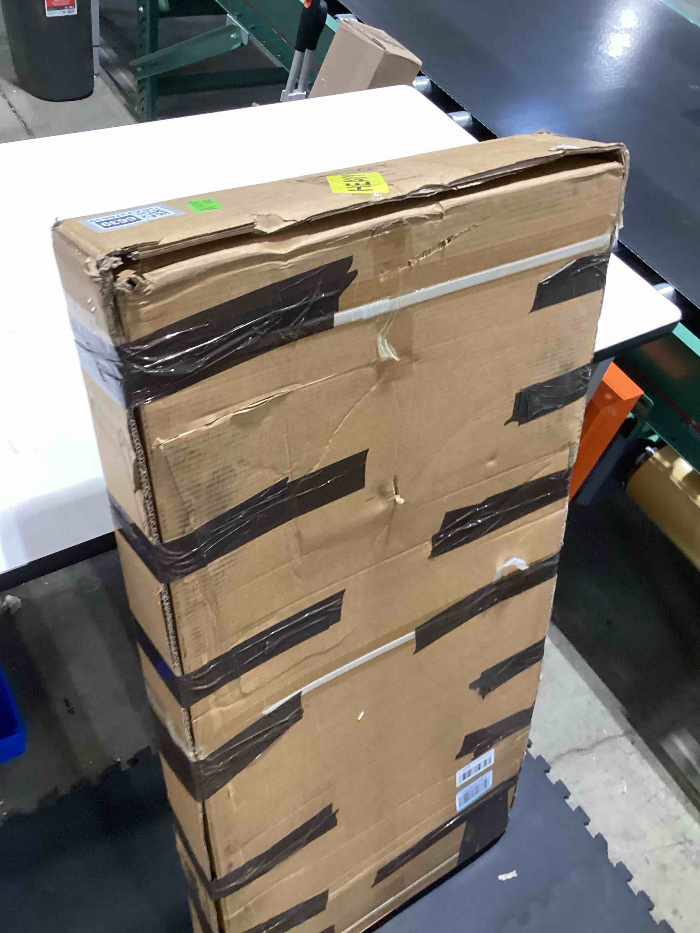 https://s3.amazonaws.com/lotting-images-prod/bidfta/GRA2376639_1757698883252.jpeg