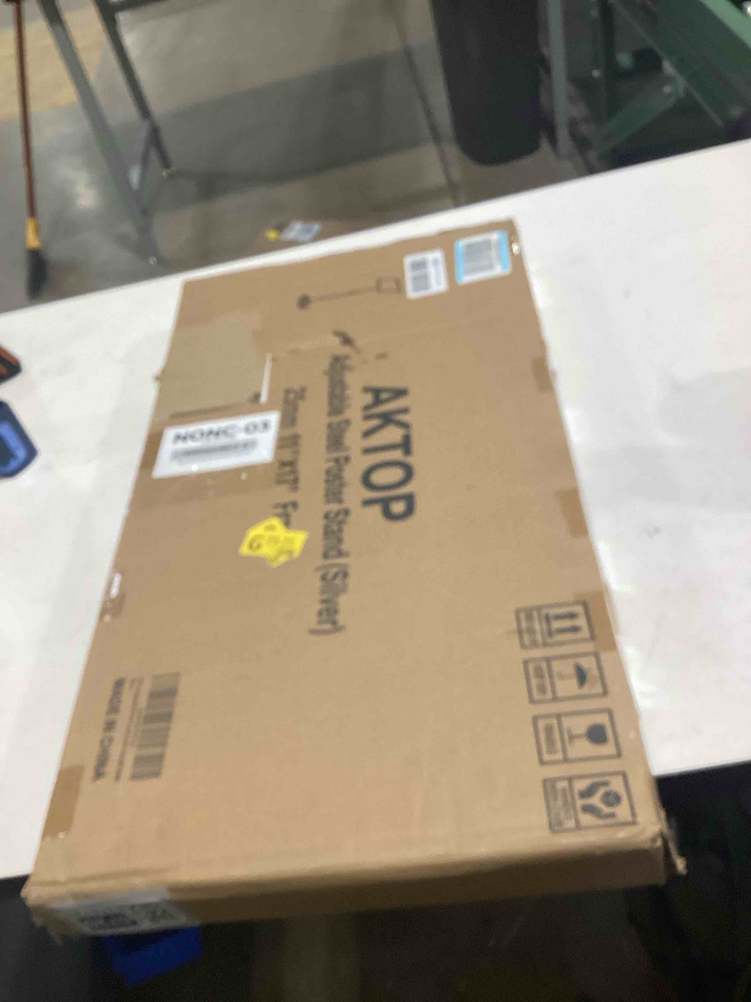 https://s3.amazonaws.com/lotting-images-prod/bidfta/GRA2376720_1757960829635.jpeg