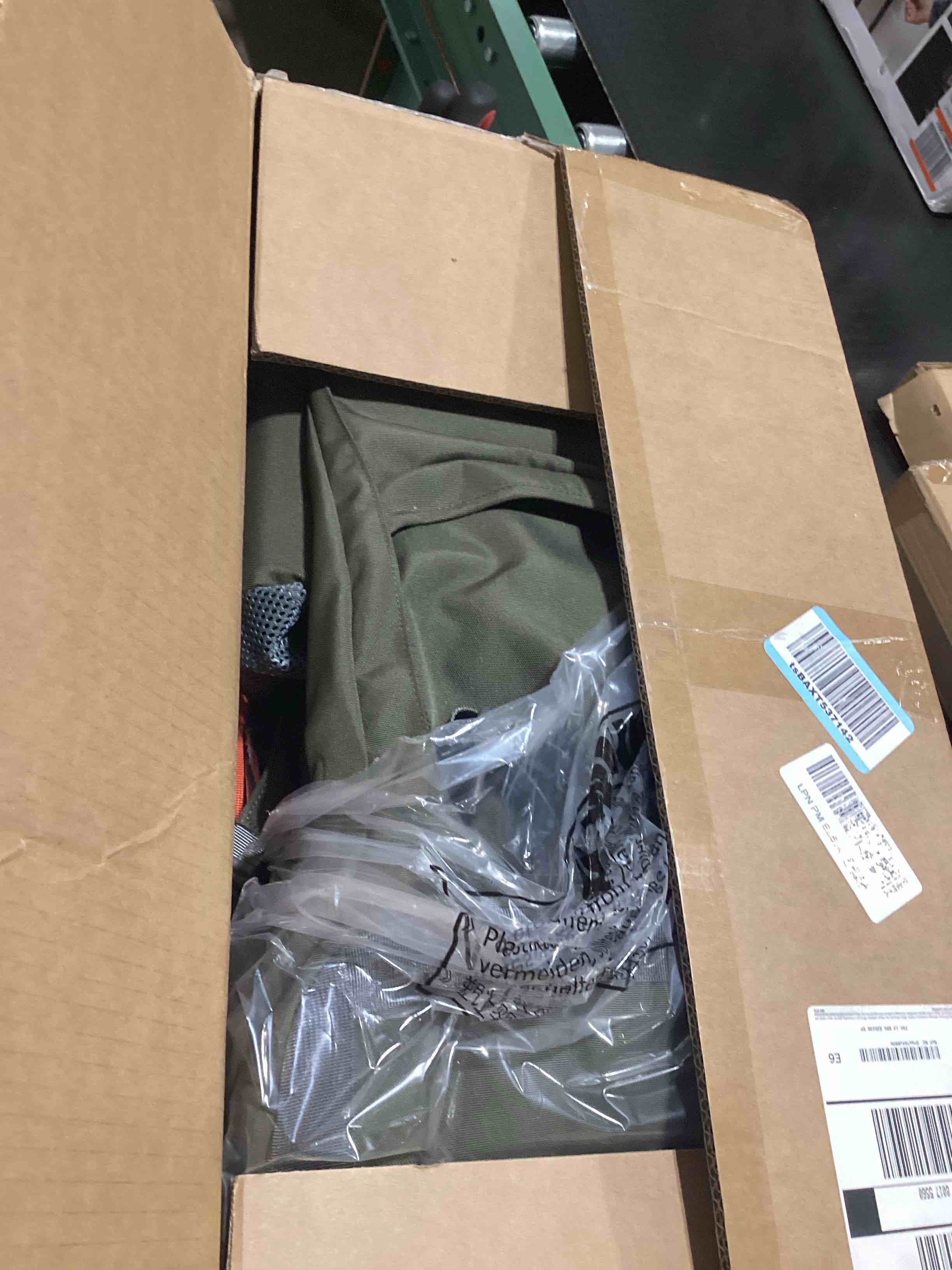 https://s3.amazonaws.com/lotting-images-prod/bidfta/GRA2376729_1757963121488.jpeg