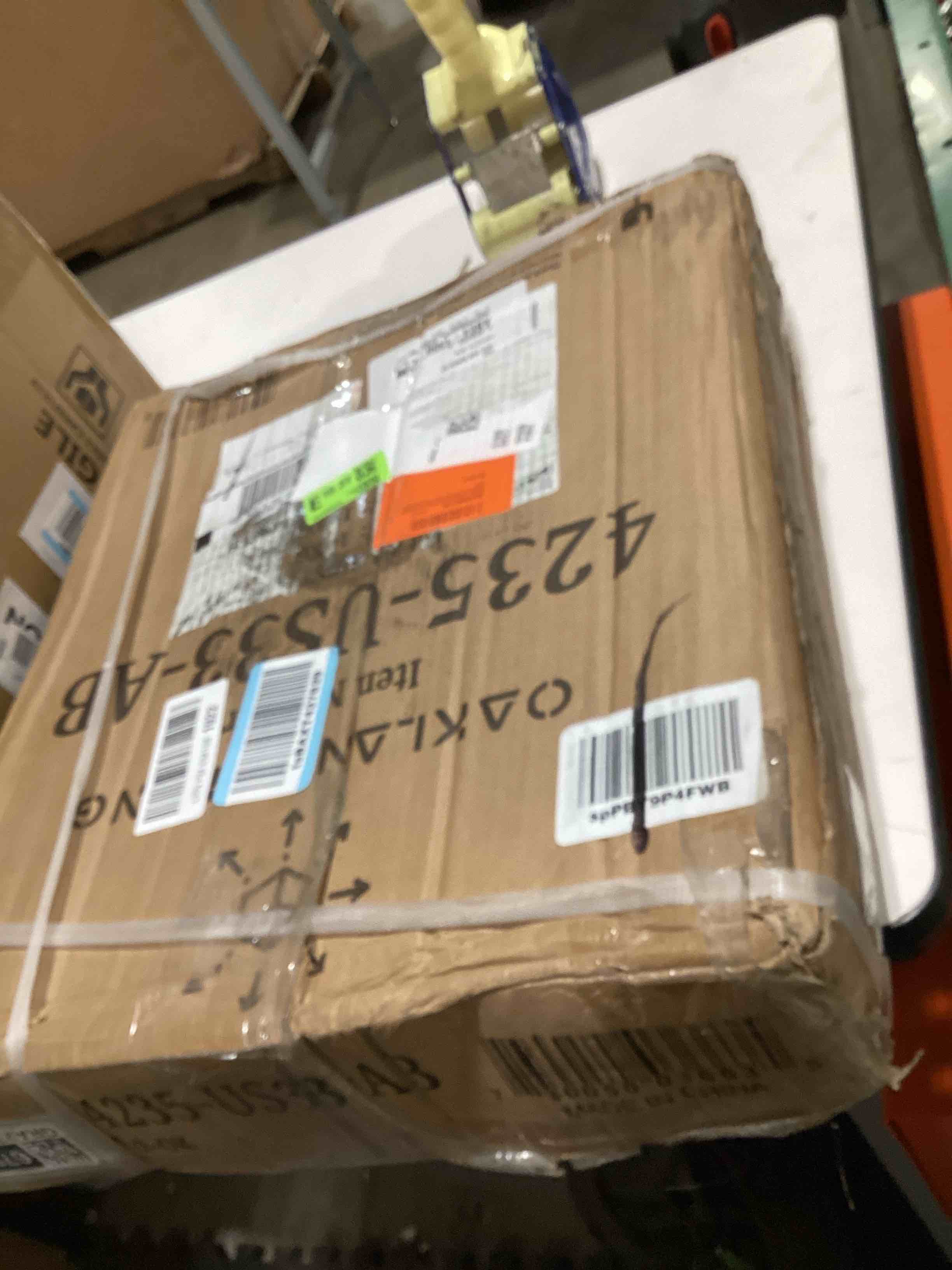https://s3.amazonaws.com/lotting-images-prod/bidfta/GRA2376791_1758032372937.jpeg
