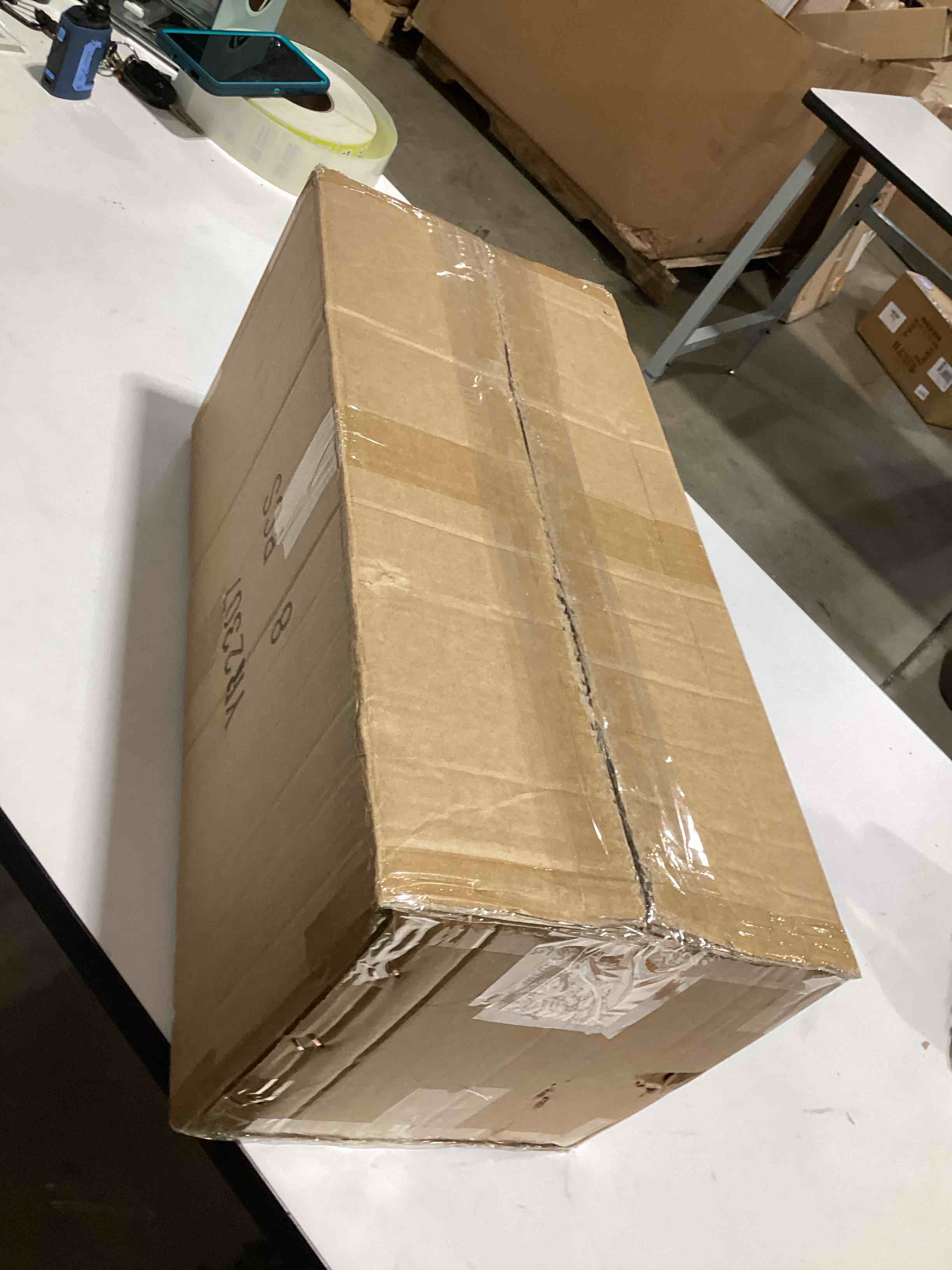 https://s3.amazonaws.com/lotting-images-prod/bidfta/GRA2376820_1758035131488.jpeg
