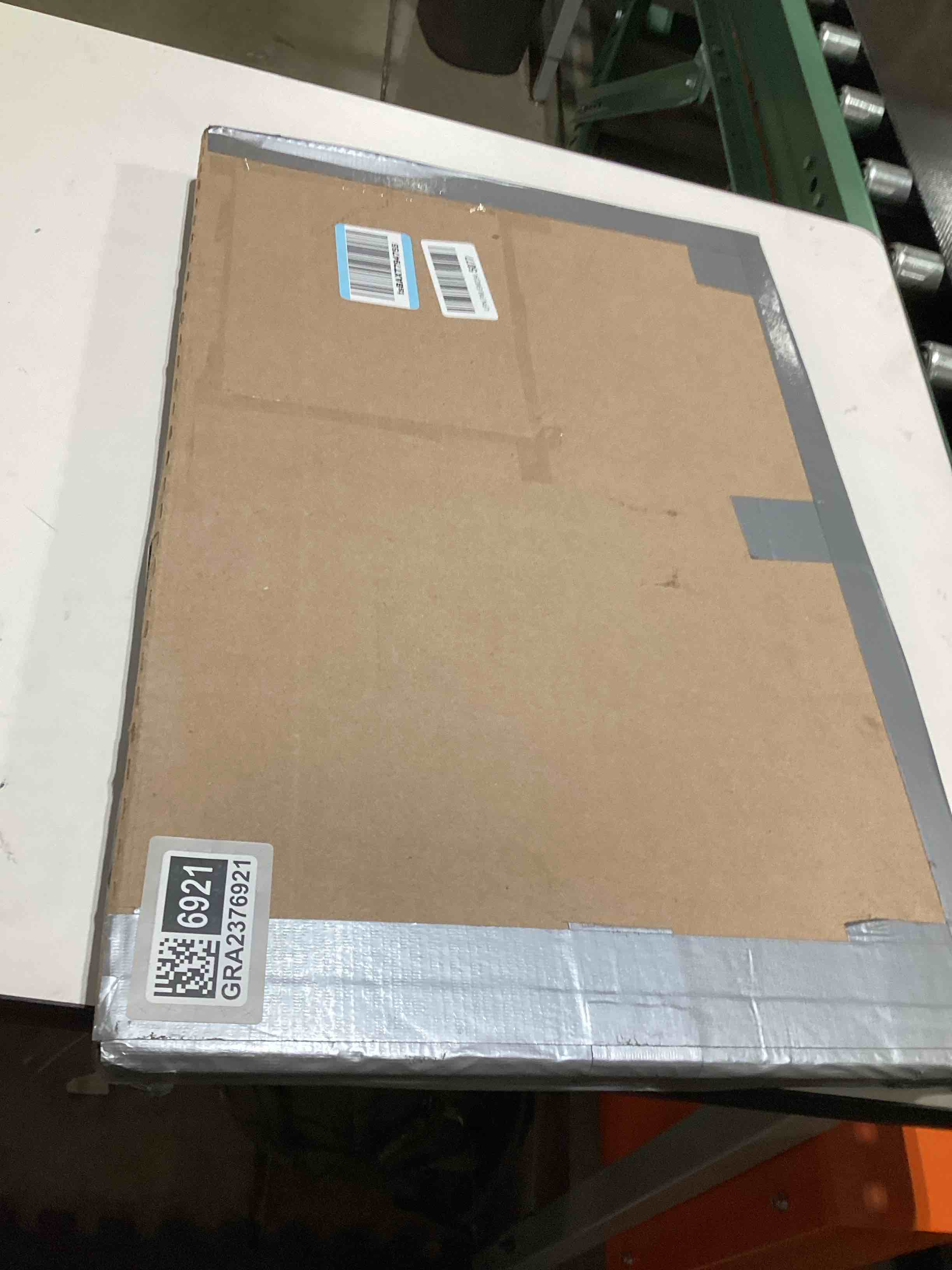 https://s3.amazonaws.com/lotting-images-prod/bidfta/GRA2376921_1758045102629.jpeg