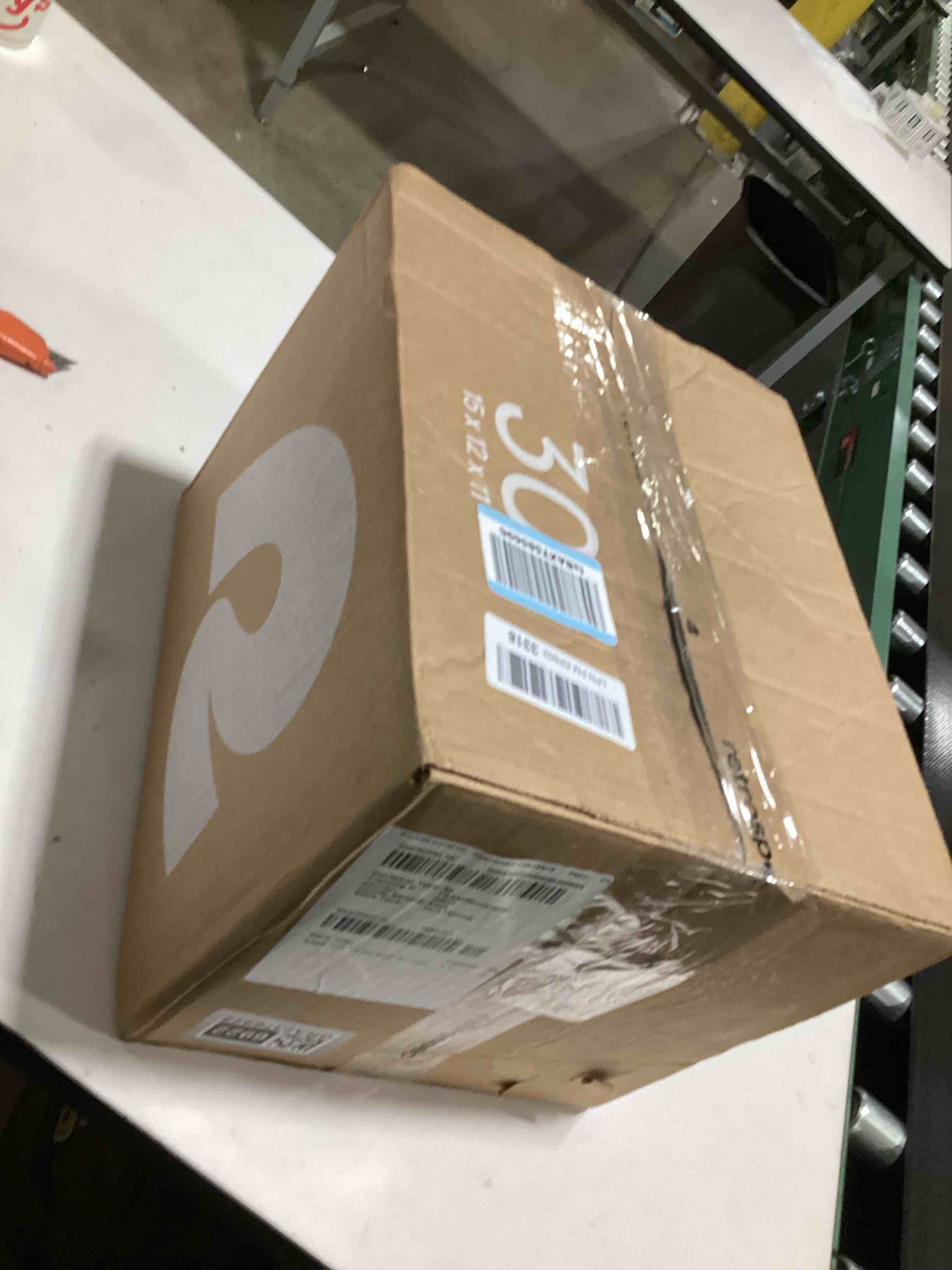 https://s3.amazonaws.com/lotting-images-prod/bidfta/GRA2376922_1758045047966.jpeg