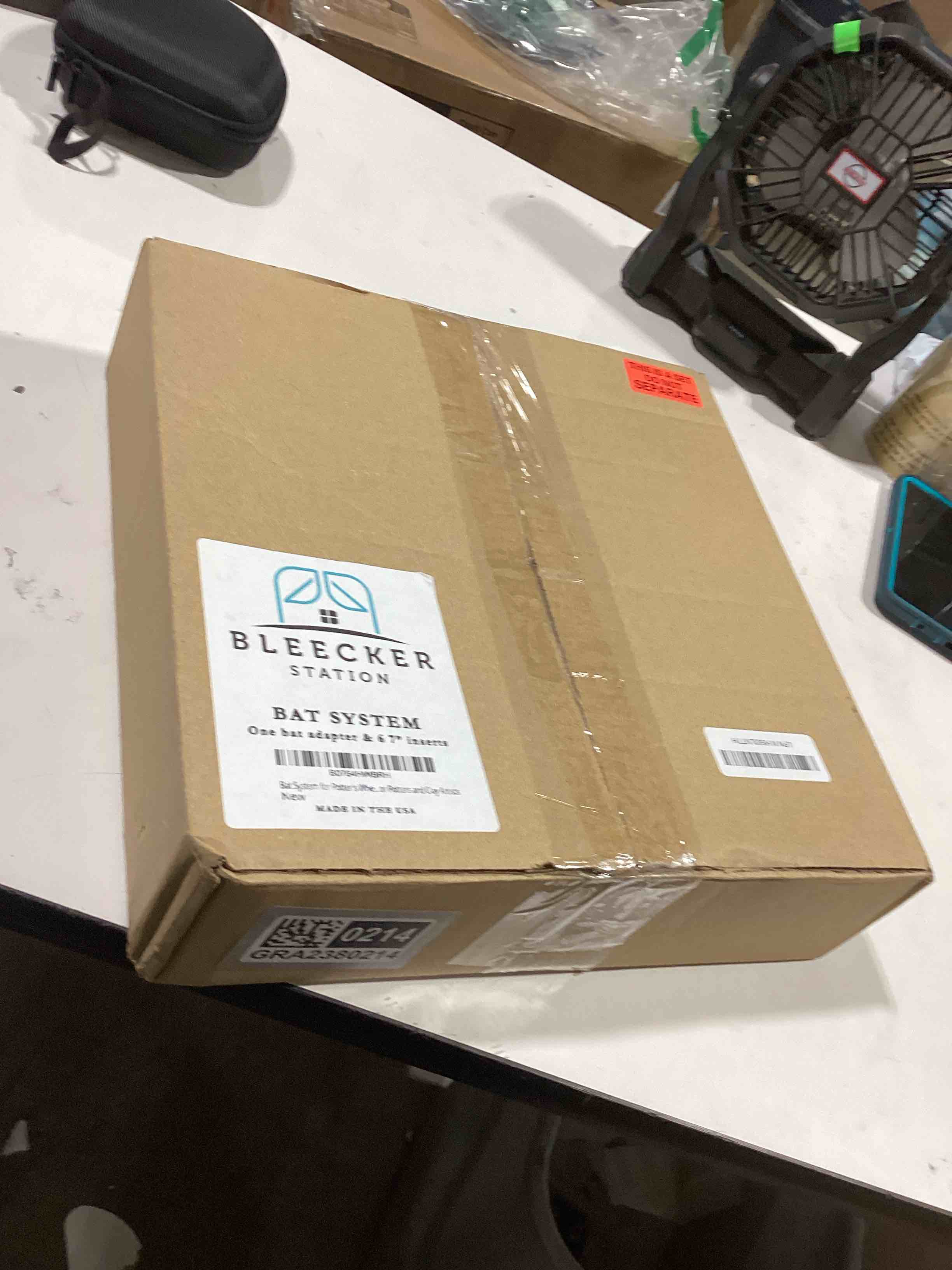 https://s3.amazonaws.com/lotting-images-prod/bidfta/GRA2380214_1761316337049.jpeg