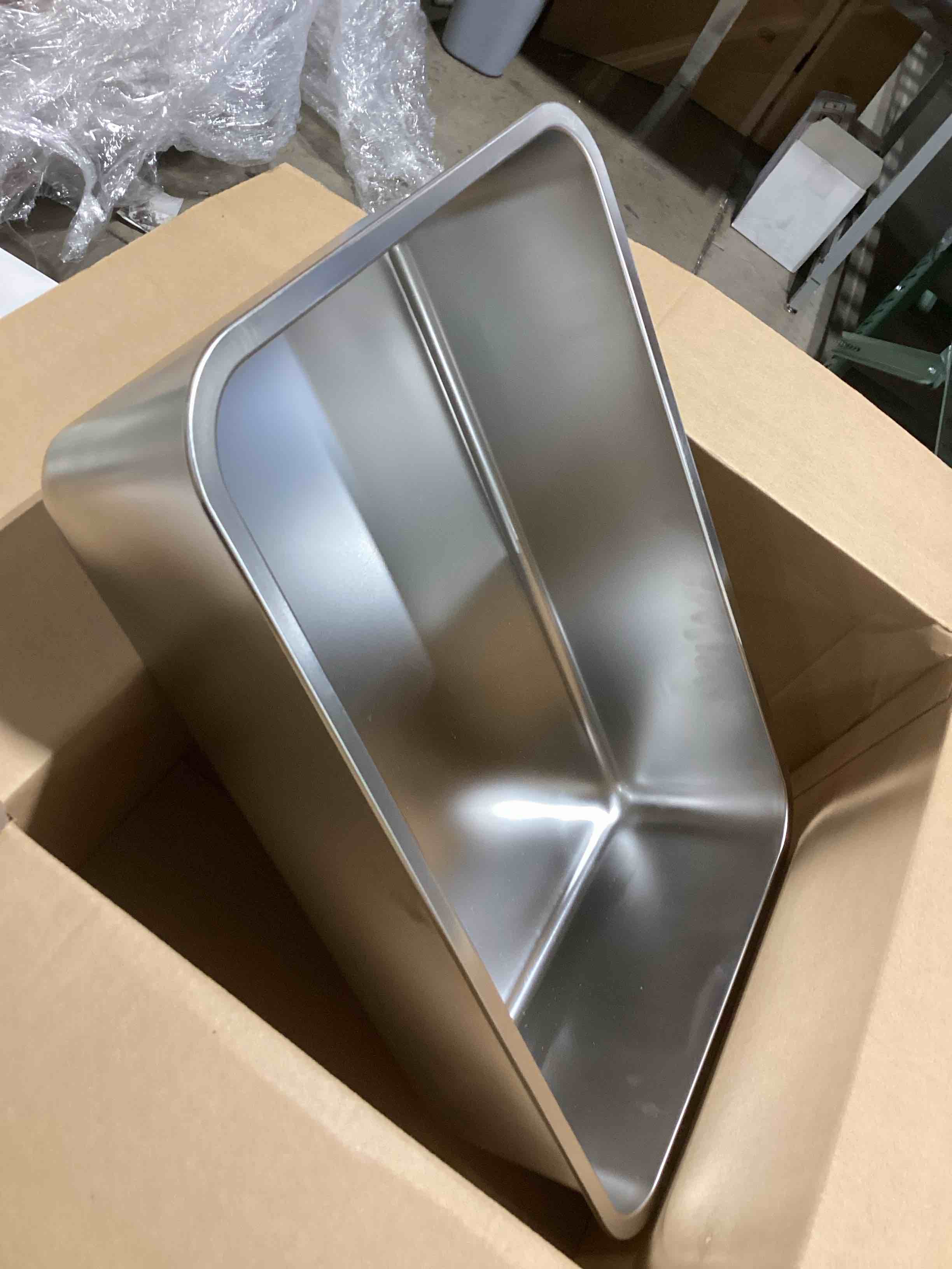 Midlee Stainless Steel Cat Litter Box- XL Size- 23.5" x 15.5" x 5.75"