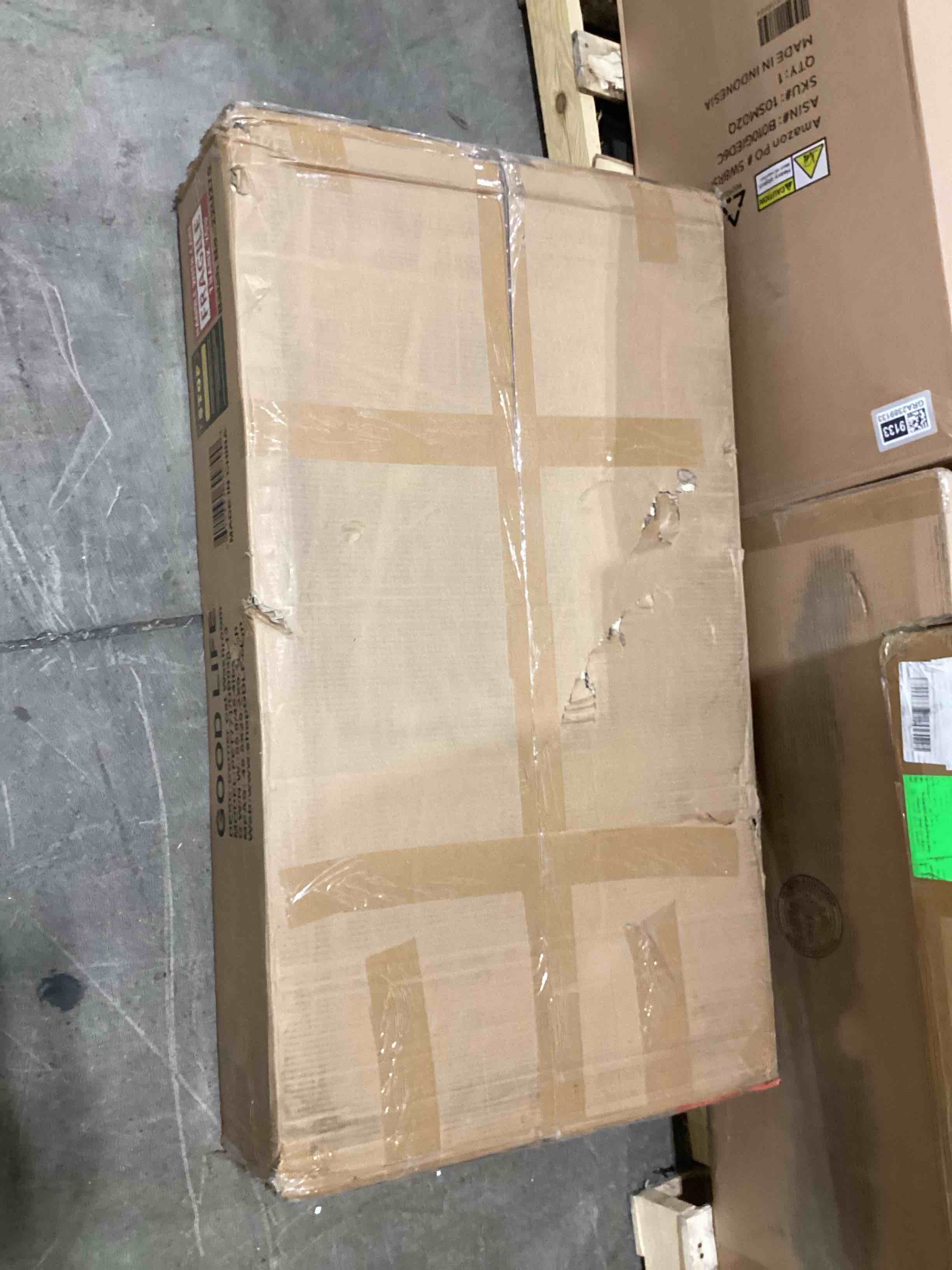 GDLF Litter Box Enclosure, Corner Furniture Style Cat House with Sisal Scratch Pad and 2 Corner Litt