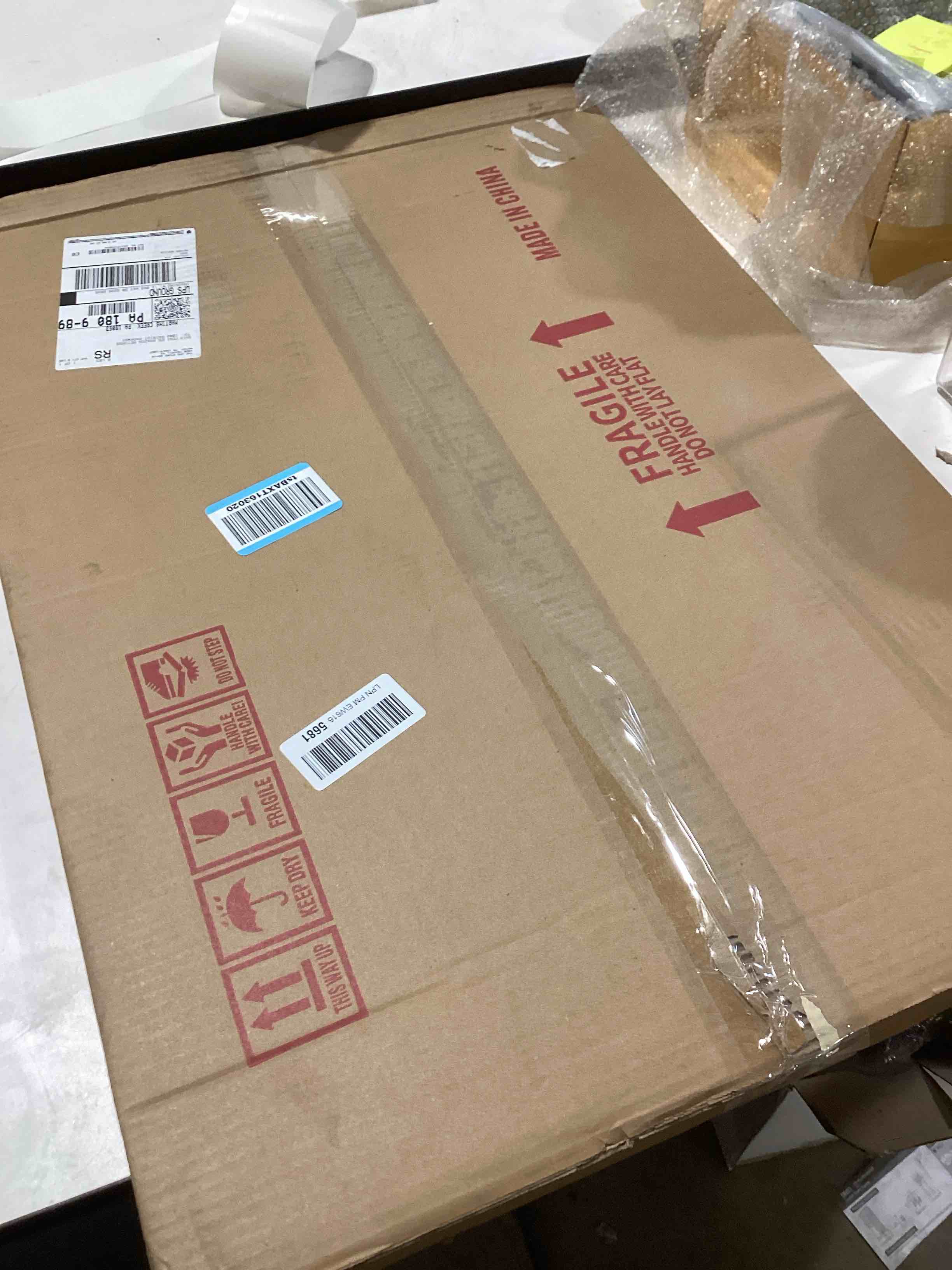 LaVie Home 20 x 30 Poster Frame White, Display Pictures 18x24 with Mat or 20x30 Without Mat, Stable 