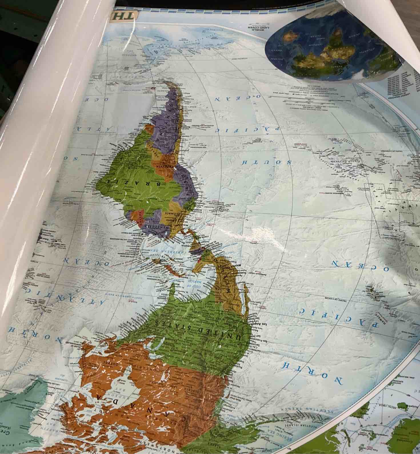 Condition photo showing Good Condition for National Geographic: United States Classic Wall Map - Laminated (43.5 x 30.5 inches) (National Geogr