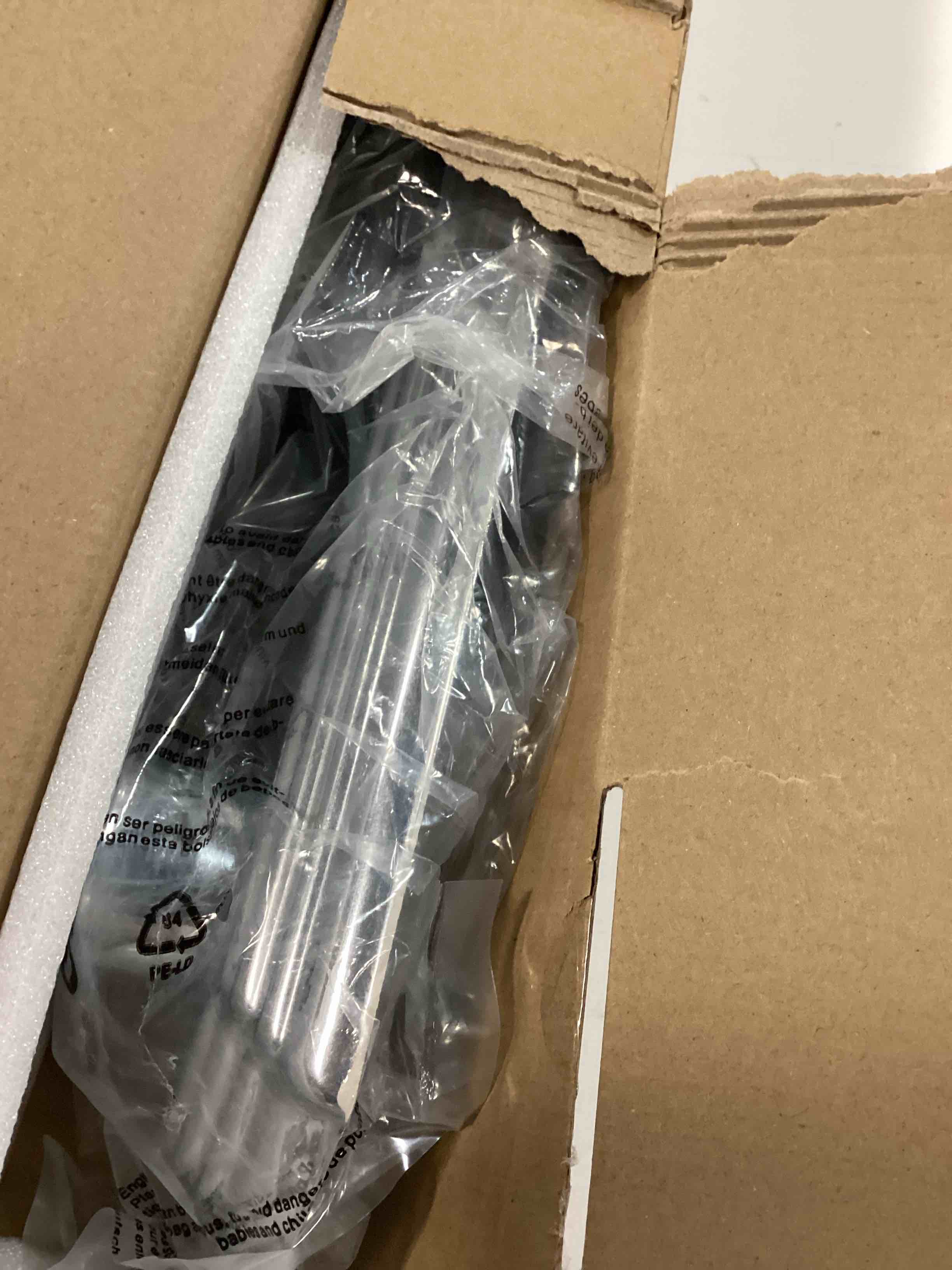 Condition photo showing Good Condition for IZORRO Modern Bathroom Vanity Light 32 inch, Rotatable, 24W Dimmable 5CCT Led Bathroom Light Fixture Over Mirror, Black Vanity Light Bar