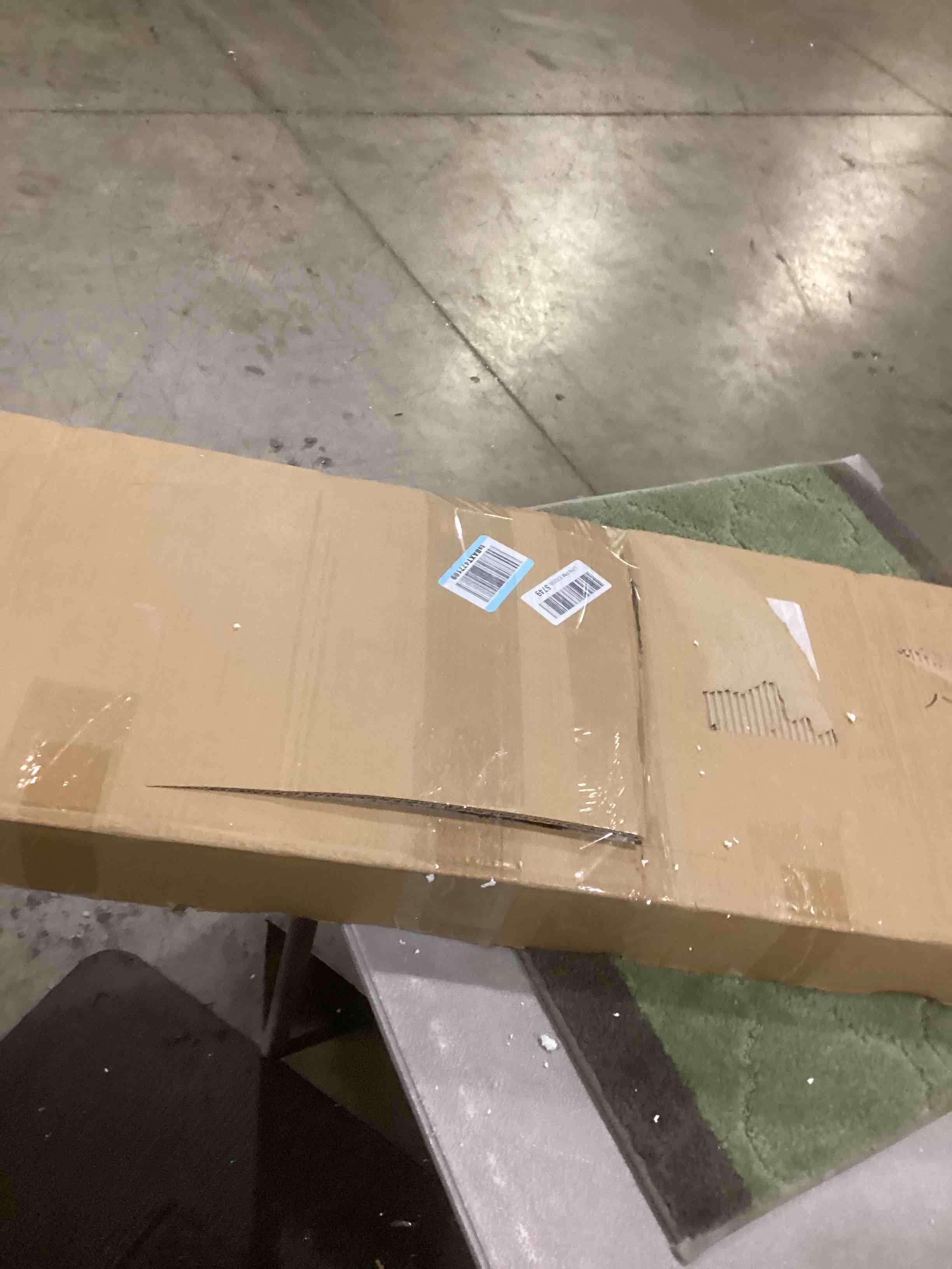 https://s3.amazonaws.com/lotting-images-prod/bidfta/GRA2464636_1749311935072.jpeg