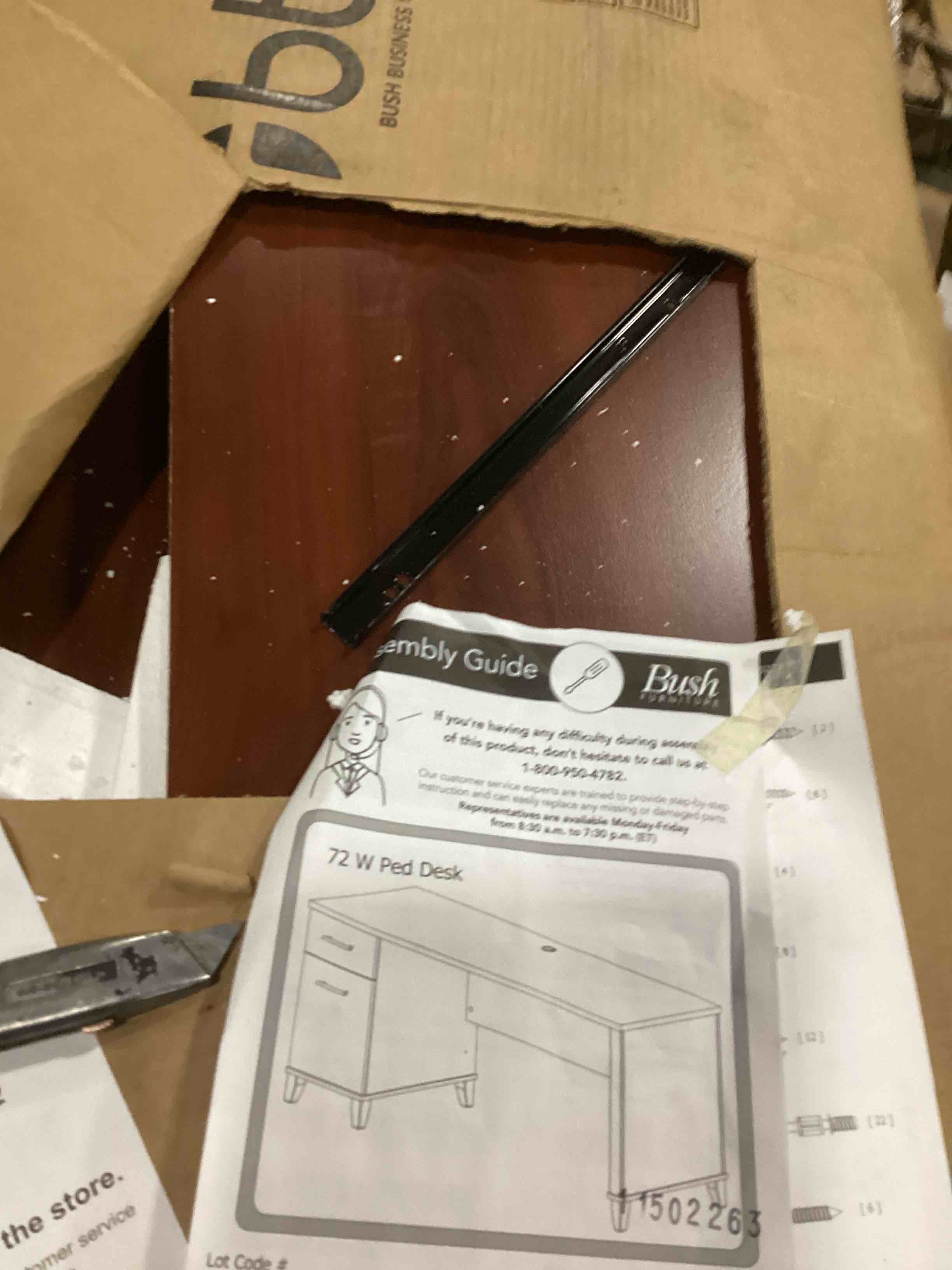 https://s3.amazonaws.com/lotting-images-prod/bidfta/GRA2464812_1749645593153.jpeg