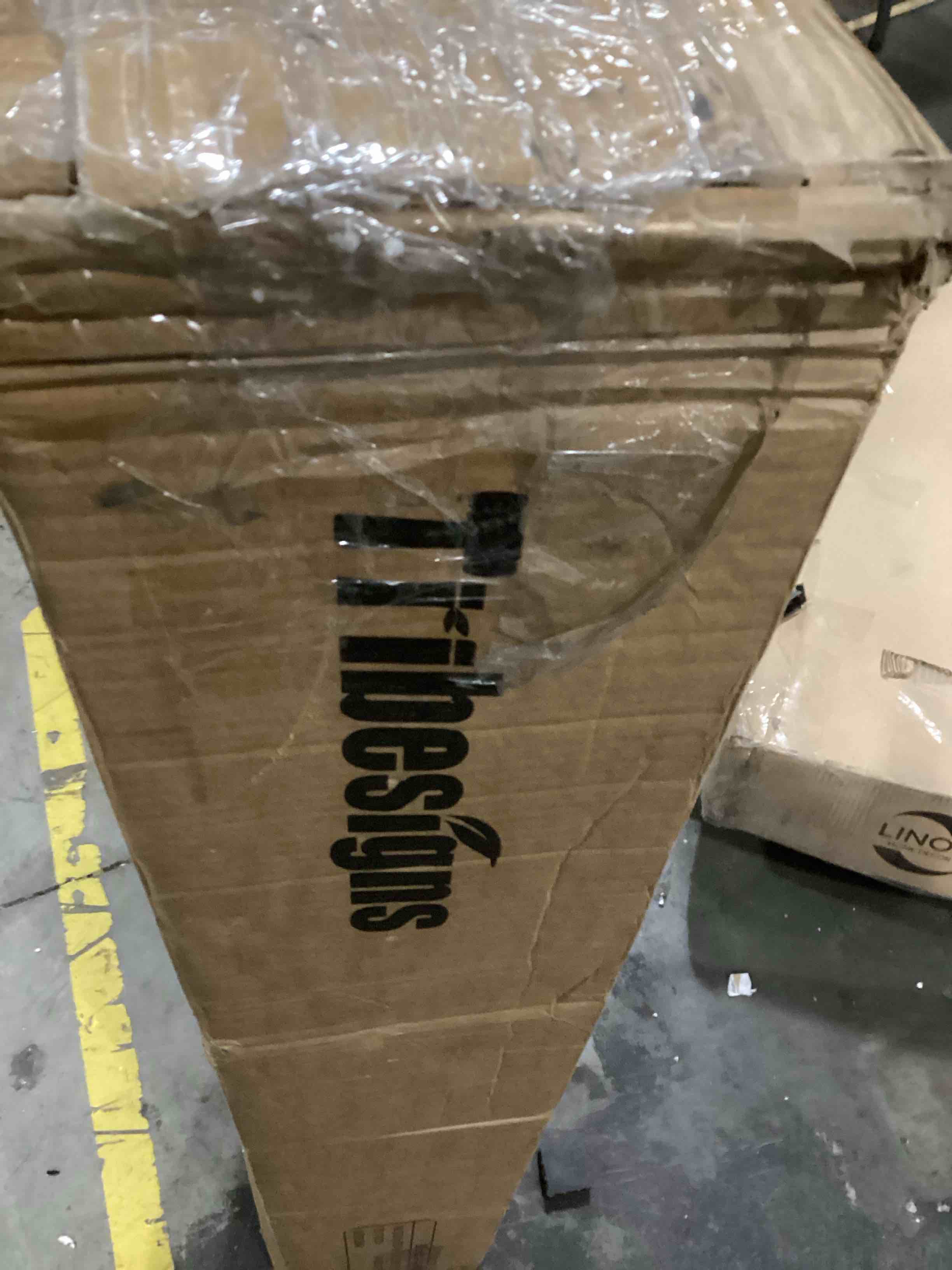 https://s3.amazonaws.com/lotting-images-prod/bidfta/GRA2464873_1749733201702.jpeg