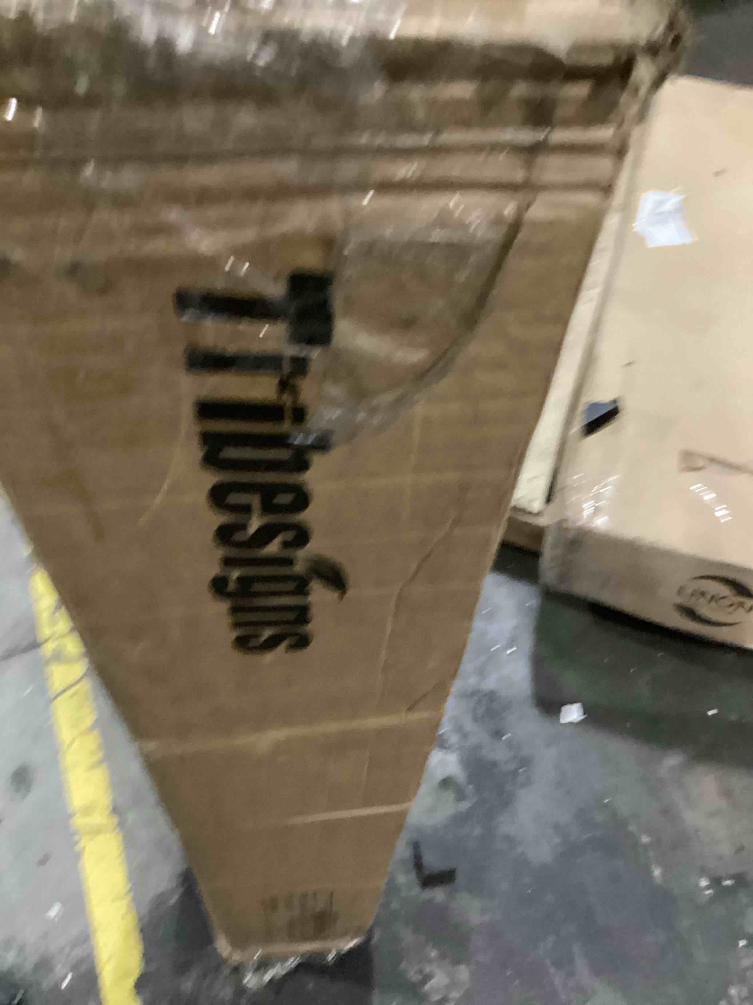 https://s3.amazonaws.com/lotting-images-prod/bidfta/GRA2464873_1749733202605.jpeg