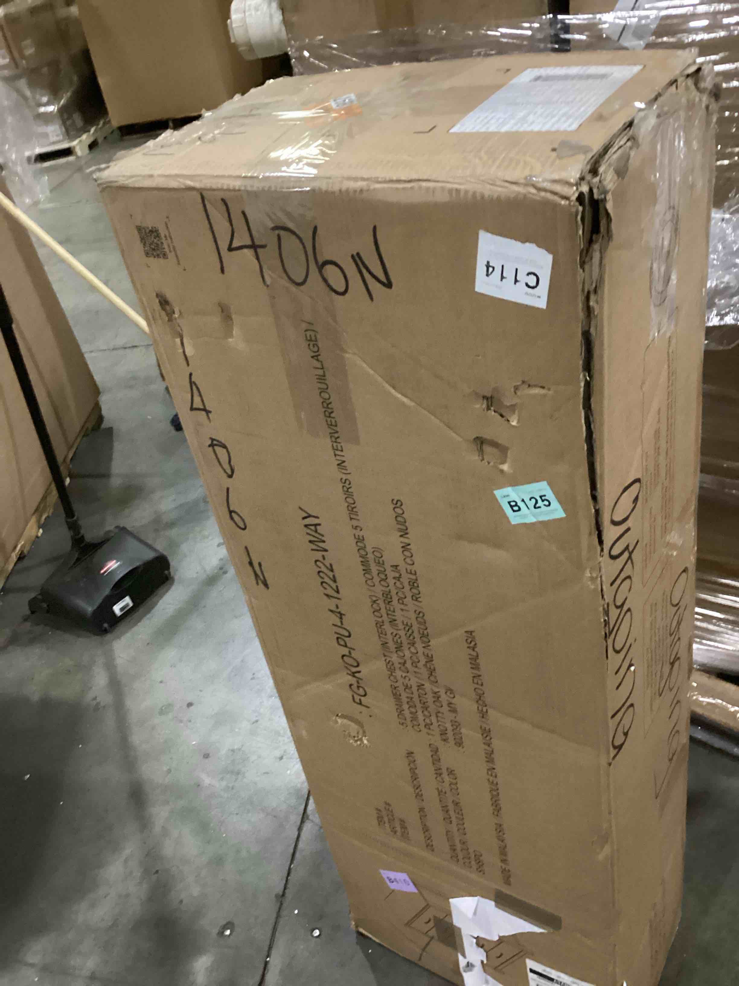 https://s3.amazonaws.com/lotting-images-prod/bidfta/GRA2465165_1750160880329.jpeg