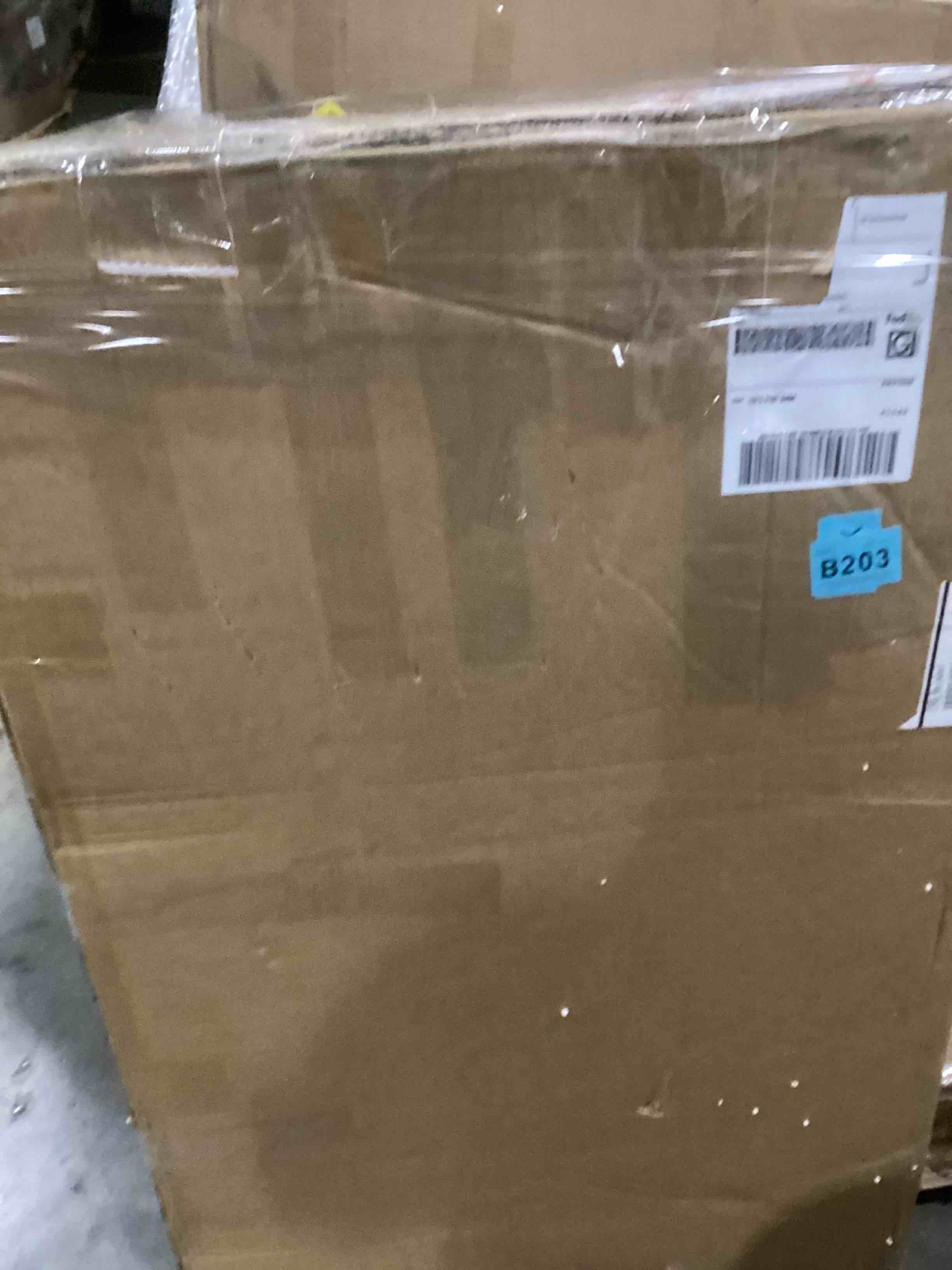 https://s3.amazonaws.com/lotting-images-prod/bidfta/GRA2465219_1750247752994.jpeg
