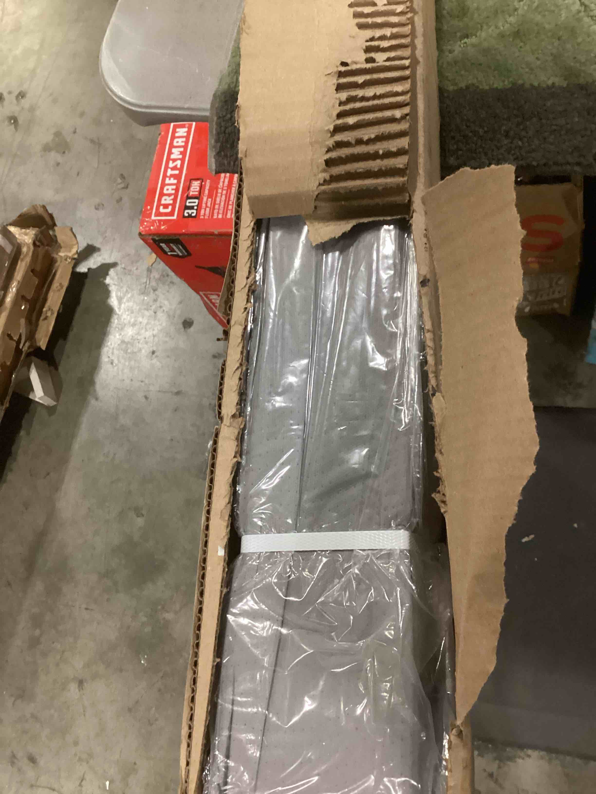 https://s3.amazonaws.com/lotting-images-prod/bidfta/GRA2465234_1750253906470.jpeg