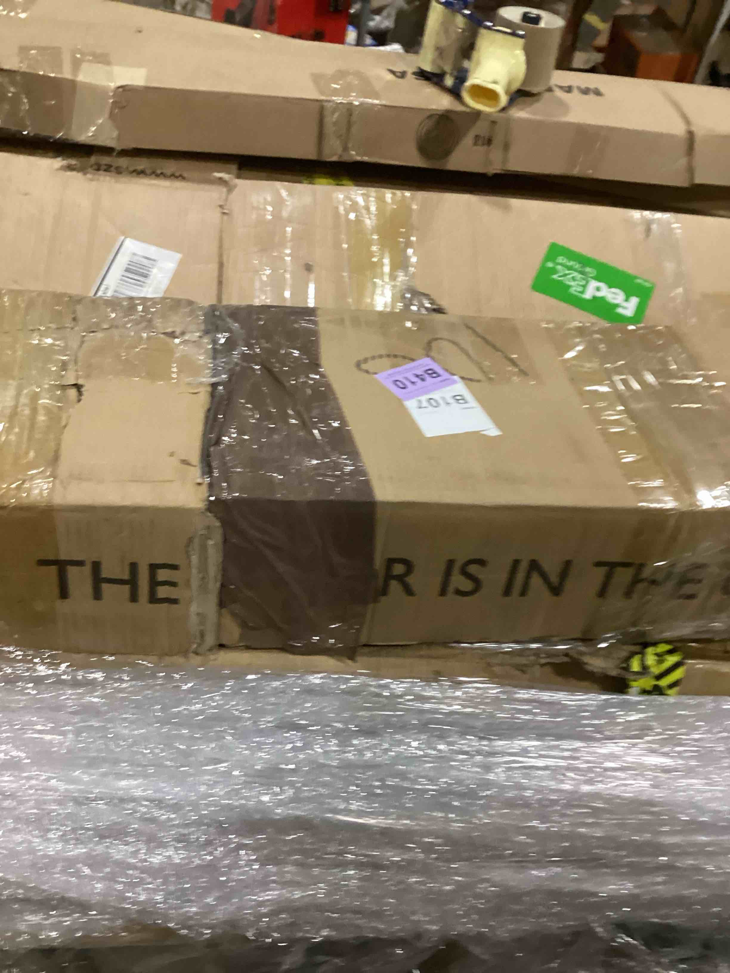 https://s3.amazonaws.com/lotting-images-prod/bidfta/GRA2465248_1750264771853.jpeg