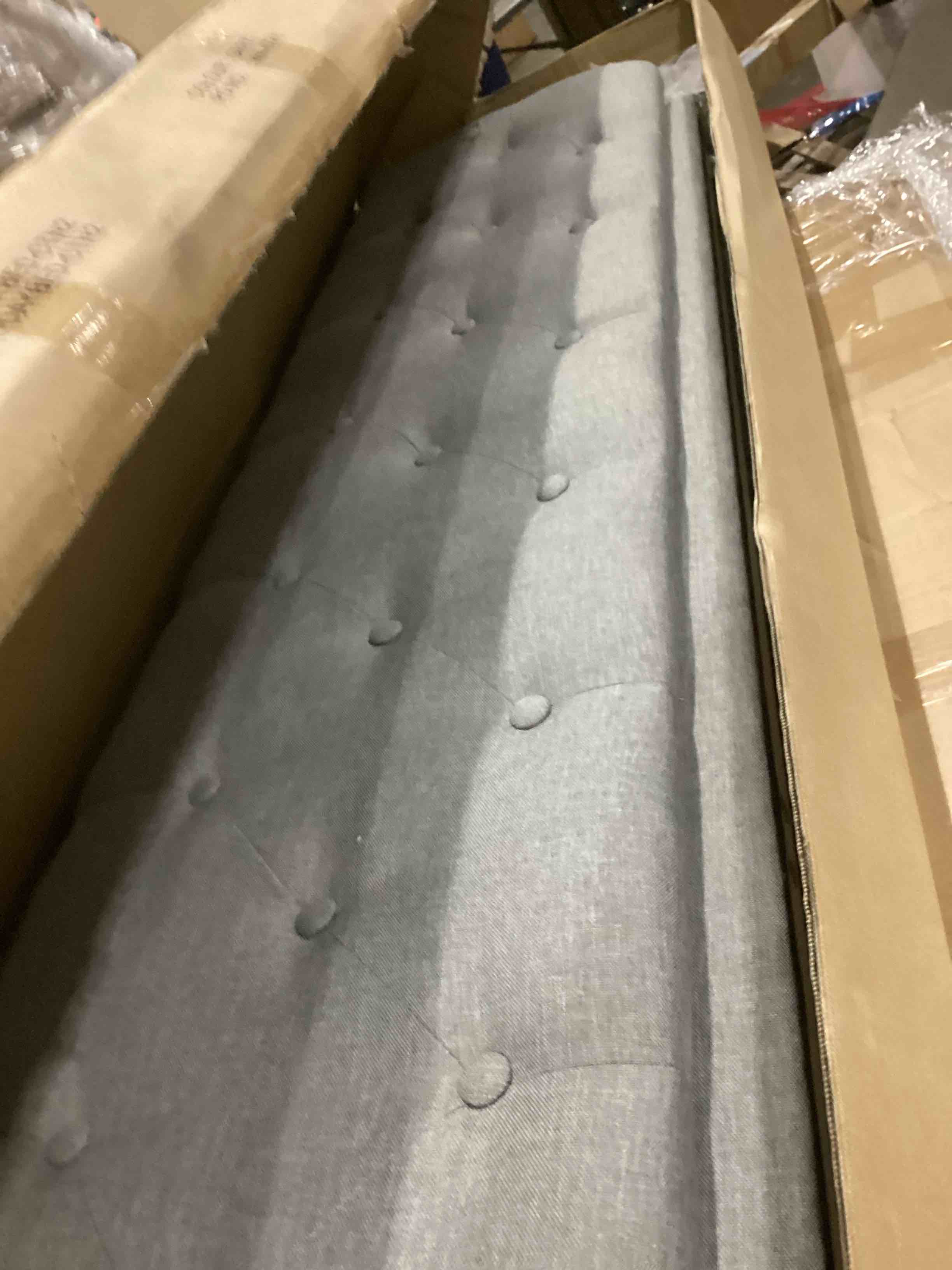 https://s3.amazonaws.com/lotting-images-prod/bidfta/GRA2465455_1750677397112.jpeg