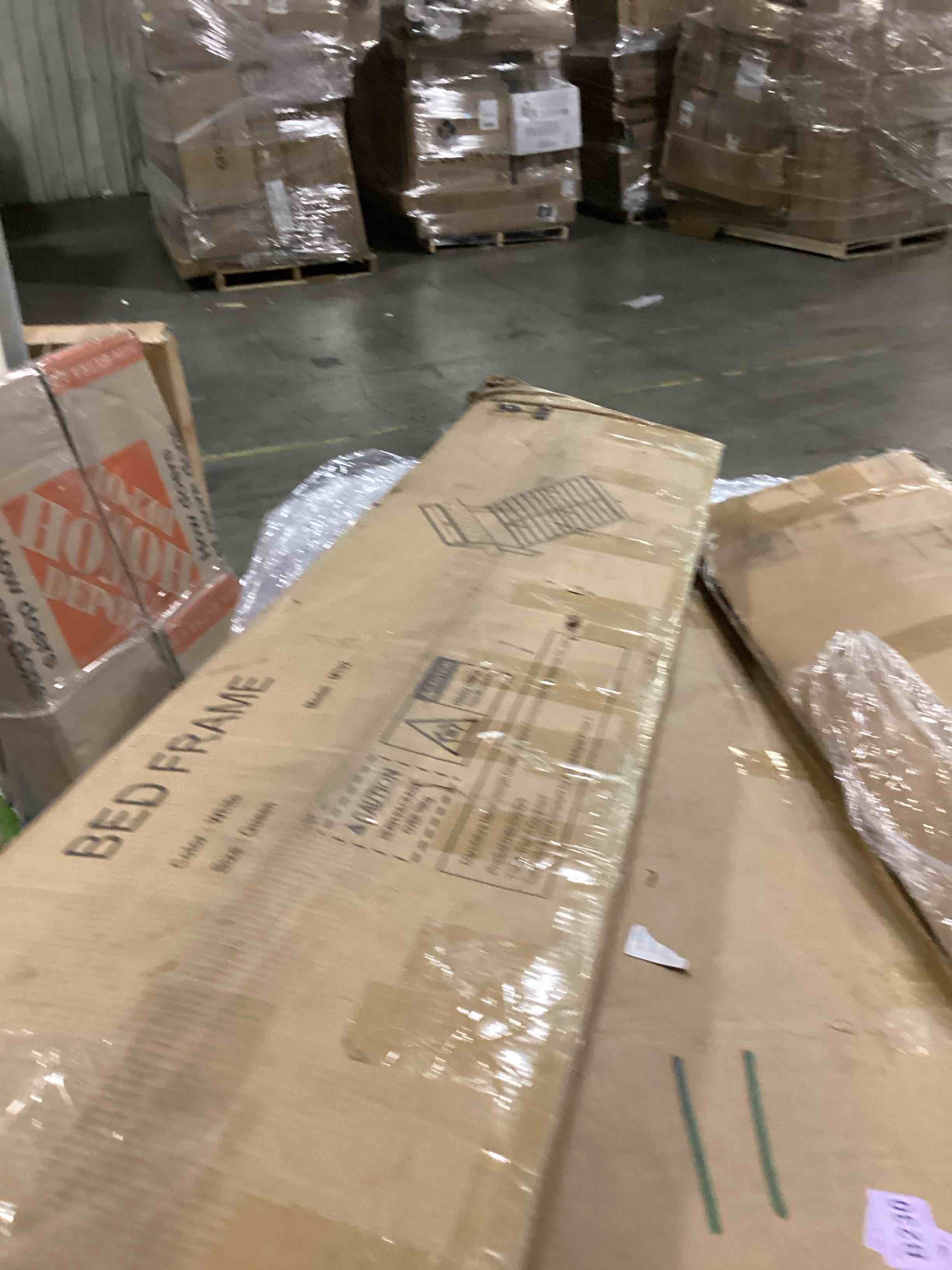https://s3.amazonaws.com/lotting-images-prod/bidfta/GRA2465477_1750688618507.jpeg