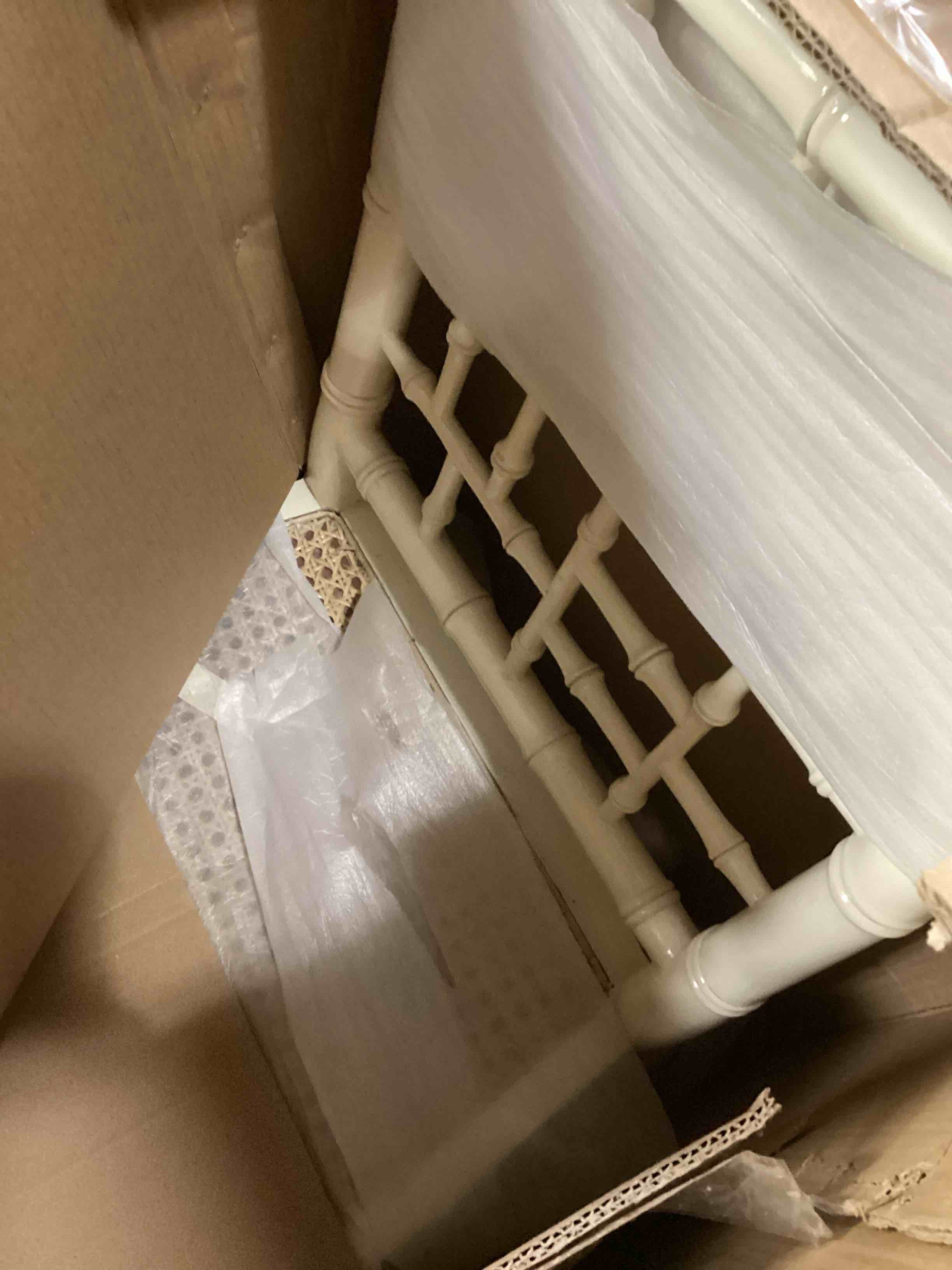 https://s3.amazonaws.com/lotting-images-prod/bidfta/GRA2466875_1753787896202.jpeg