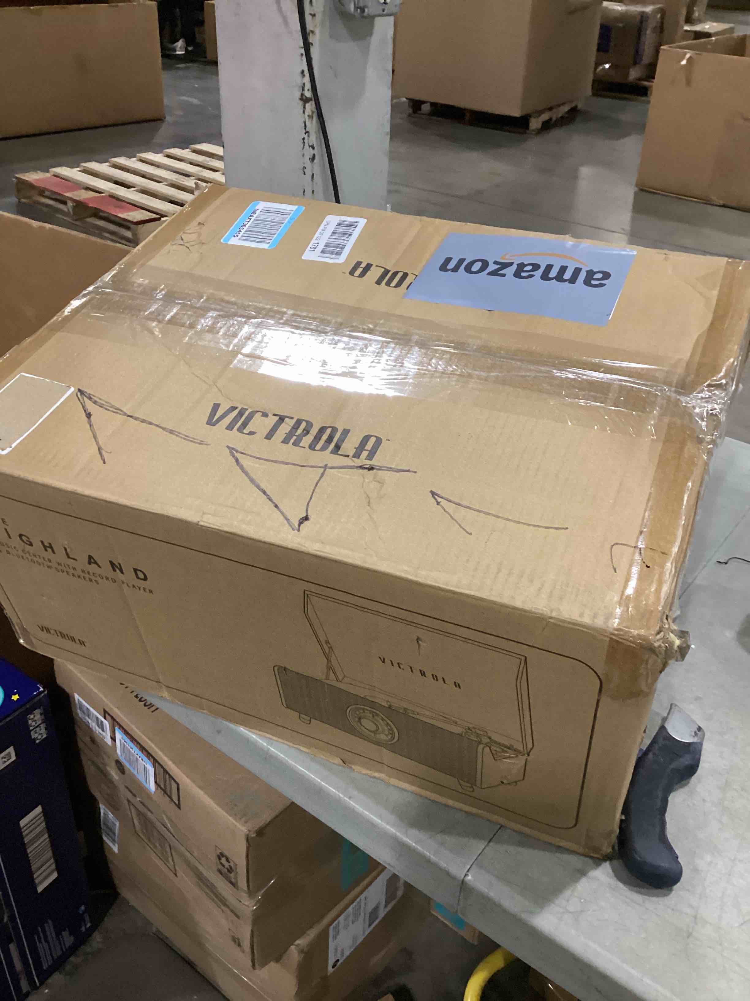 https://s3.amazonaws.com/lotting-images-prod/bidfta/GRA2467337_1747401714123.jpeg