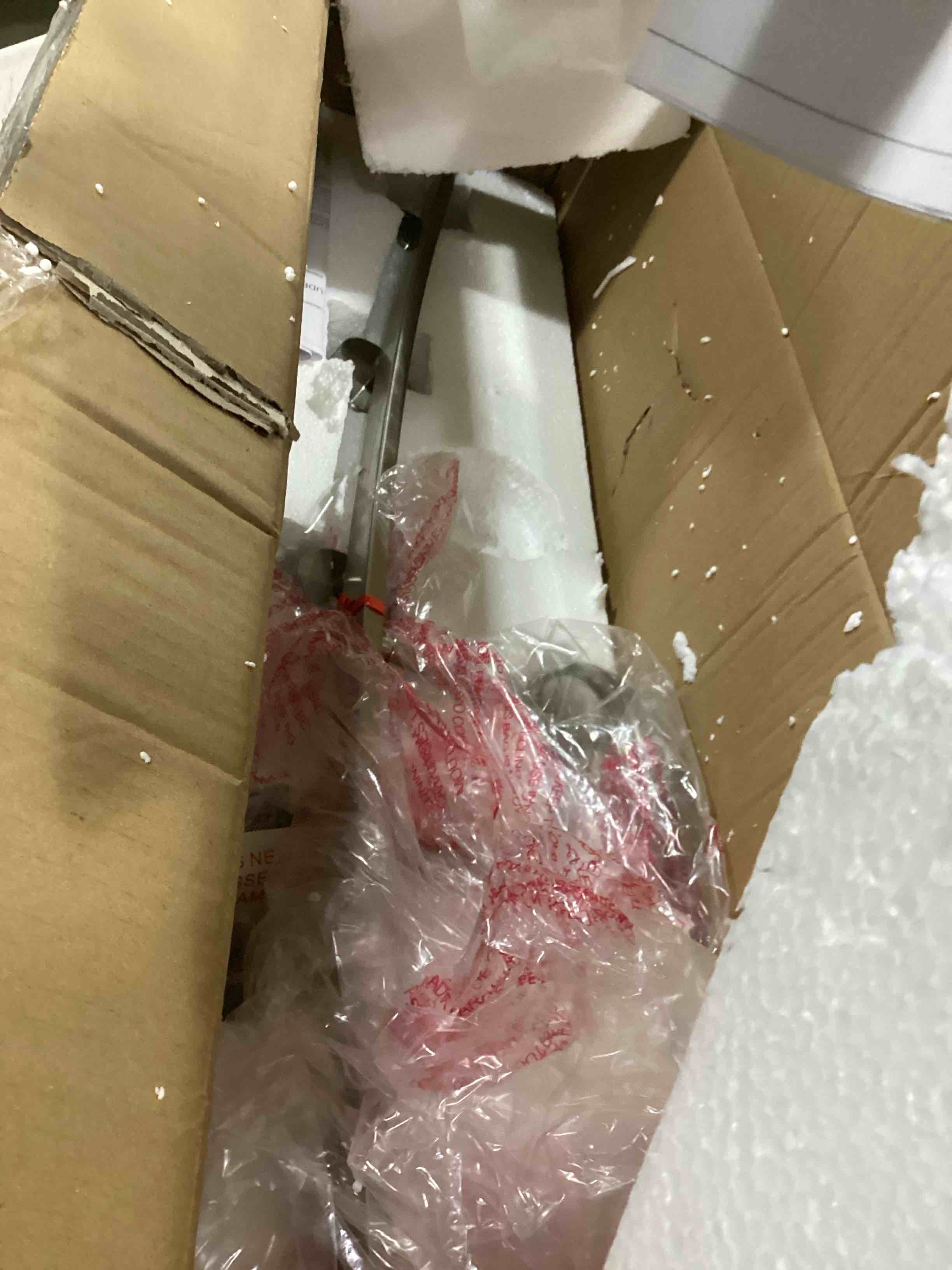 https://s3.amazonaws.com/lotting-images-prod/bidfta/GRA2468249_1748345718022.jpeg