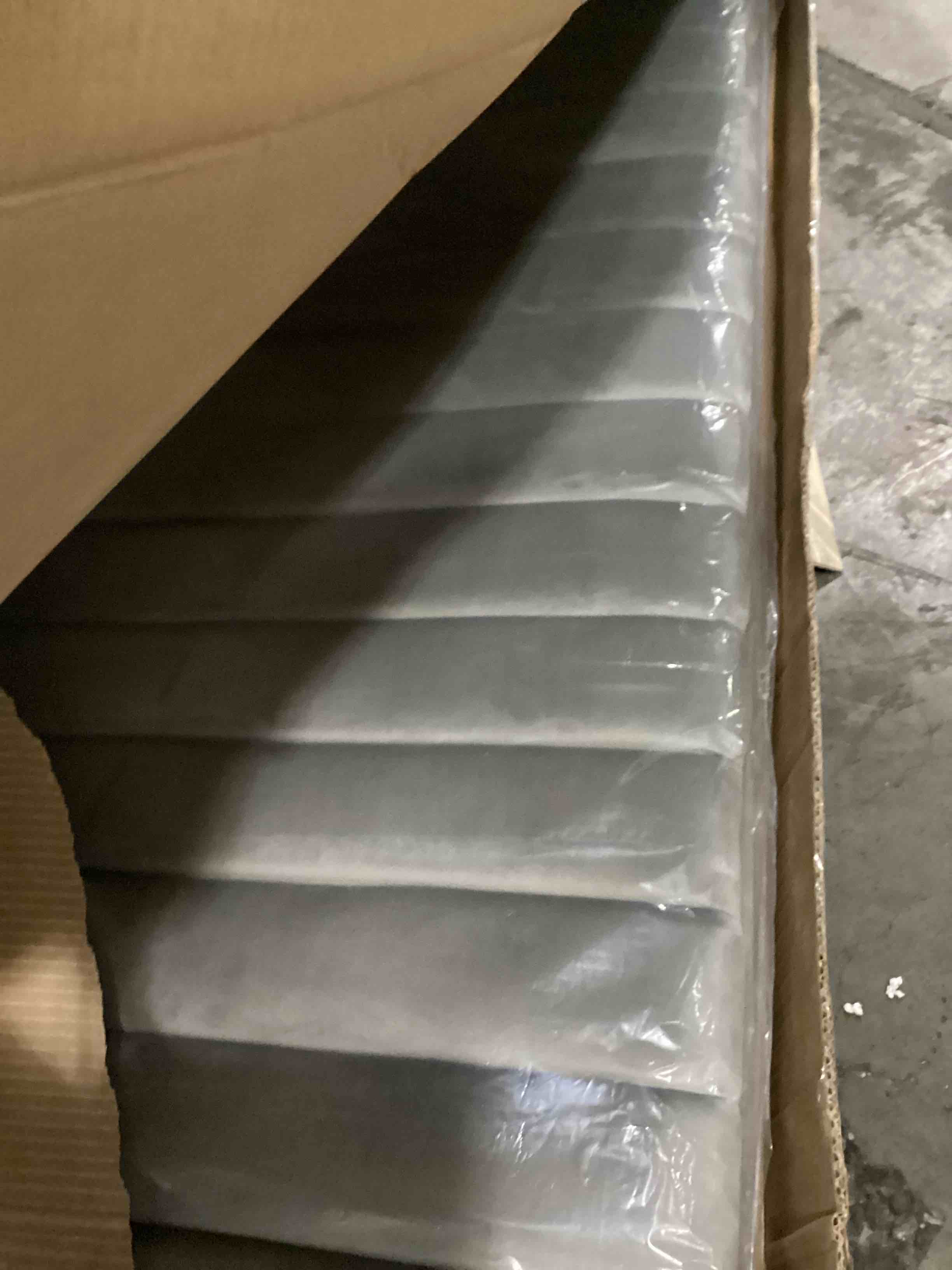 ((incomplete Box 1/3))Upholstered Platform Bed TOV-B96v