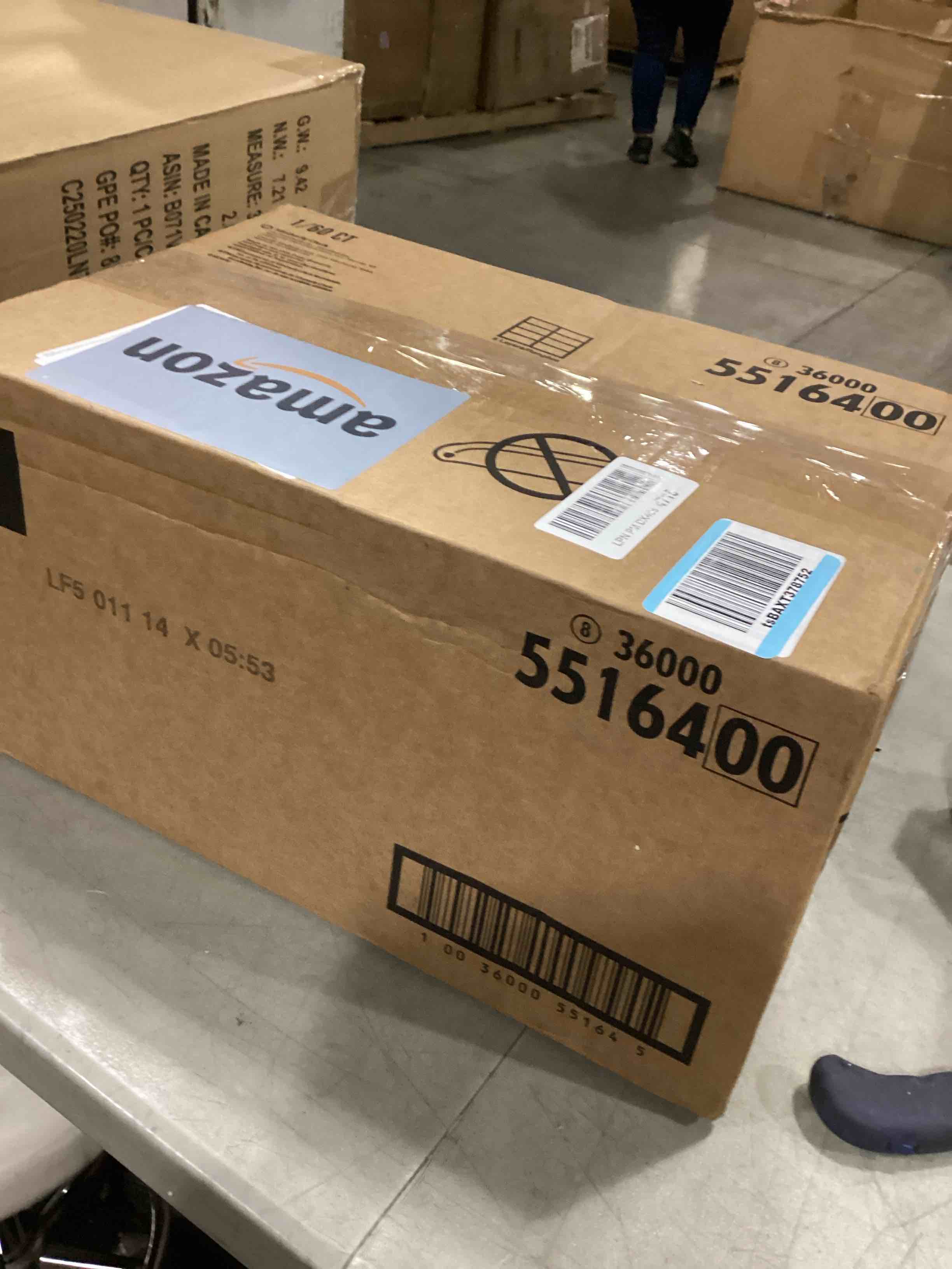 https://s3.amazonaws.com/lotting-images-prod/bidfta/GRA2469996_1749495177888.jpeg