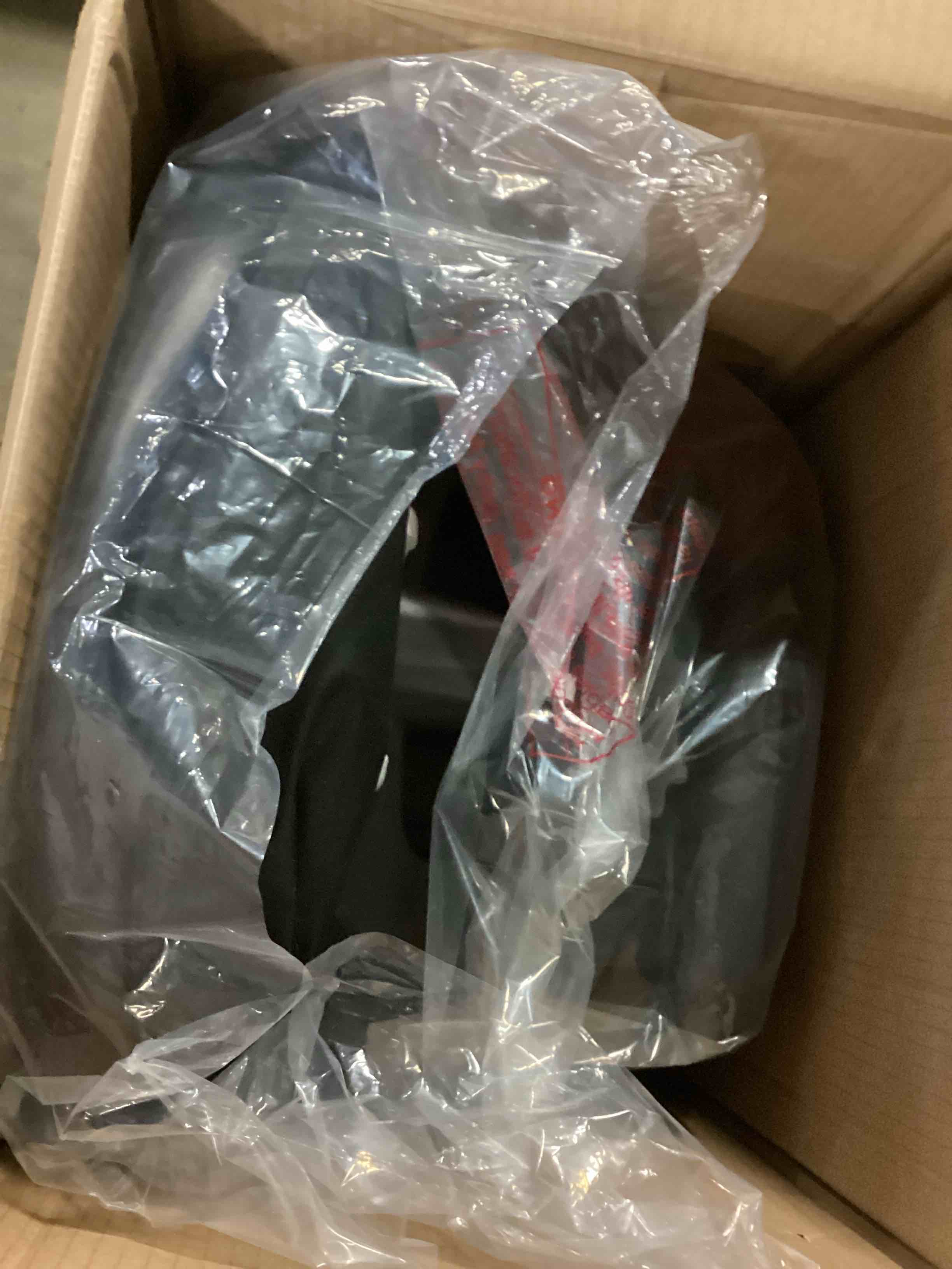 https://s3.amazonaws.com/lotting-images-prod/bidfta/GRA2470014_1745504985579.jpeg